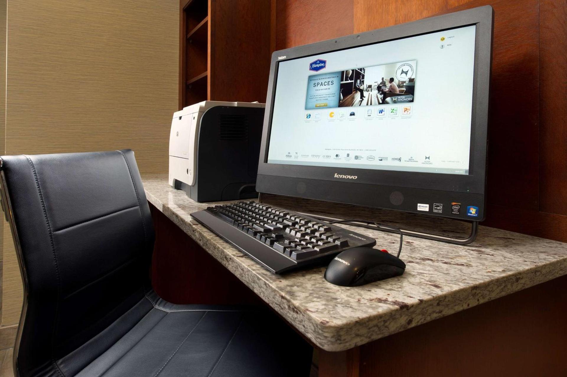 Hampton Inn Rochester Greece photo 23