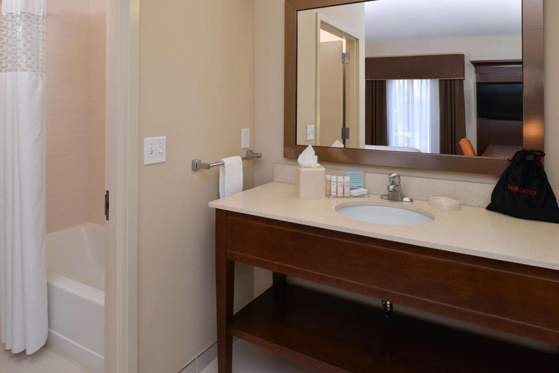 Hampton Inn & Suites - Ocala photo 34