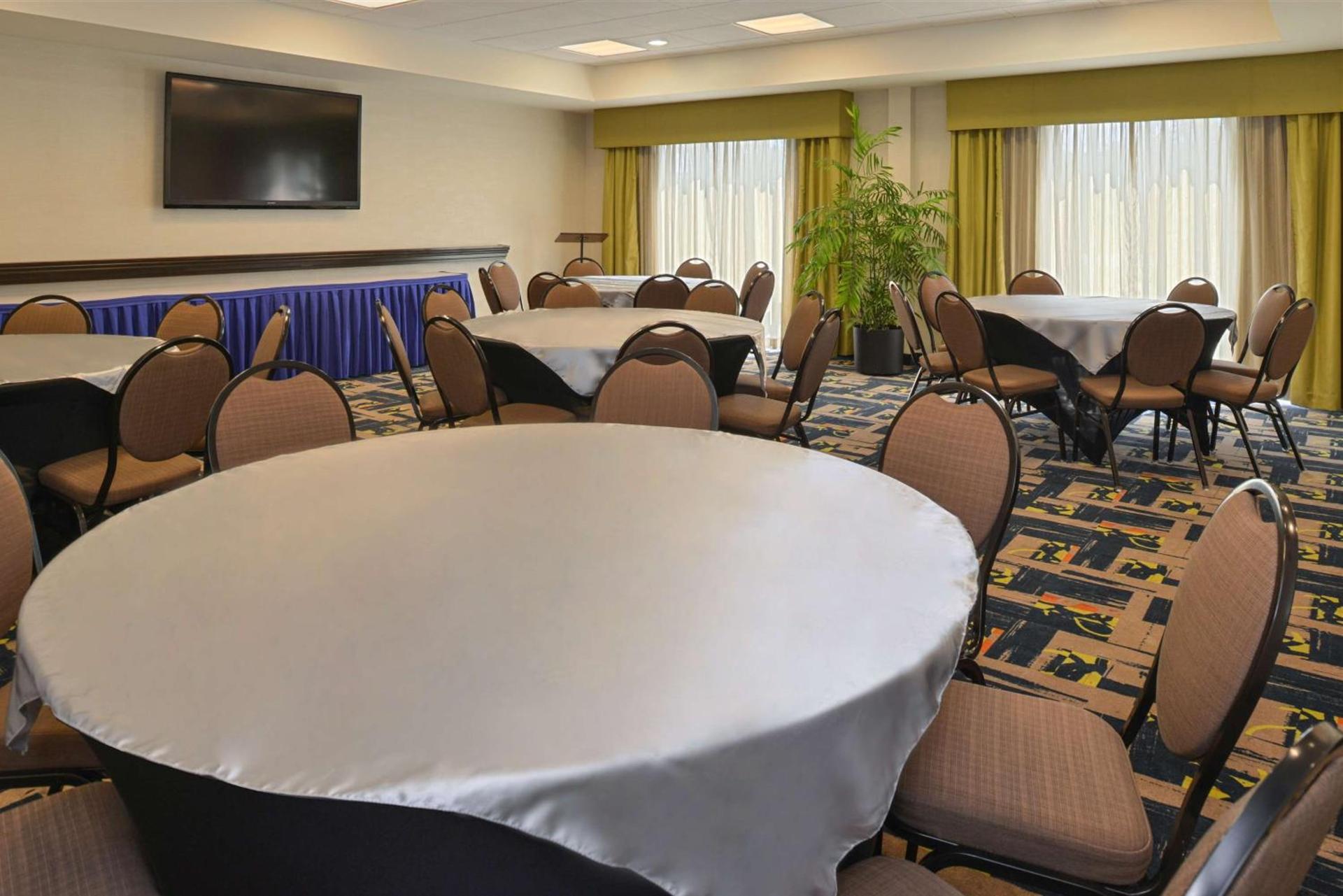 Hampton Inn & Suites - Ocala photo 41