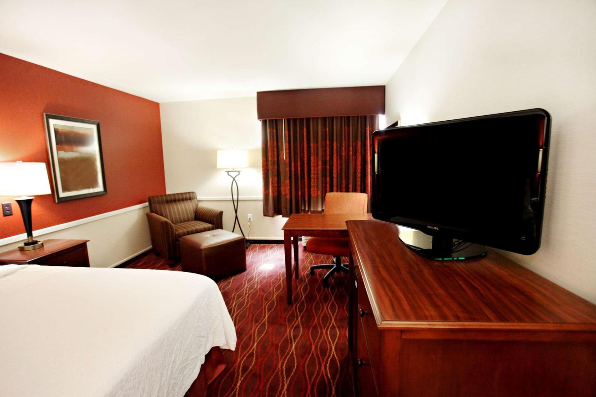 Hampton Inn Salt Lake City-North photo 9
