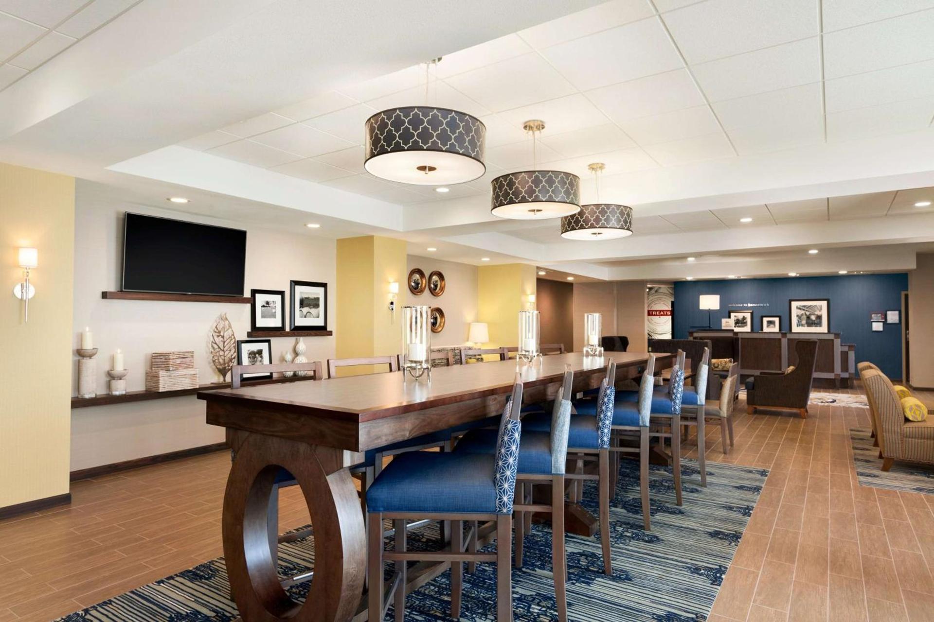 Hampton Inn by Hilton Kennewick at Southridge photo 4