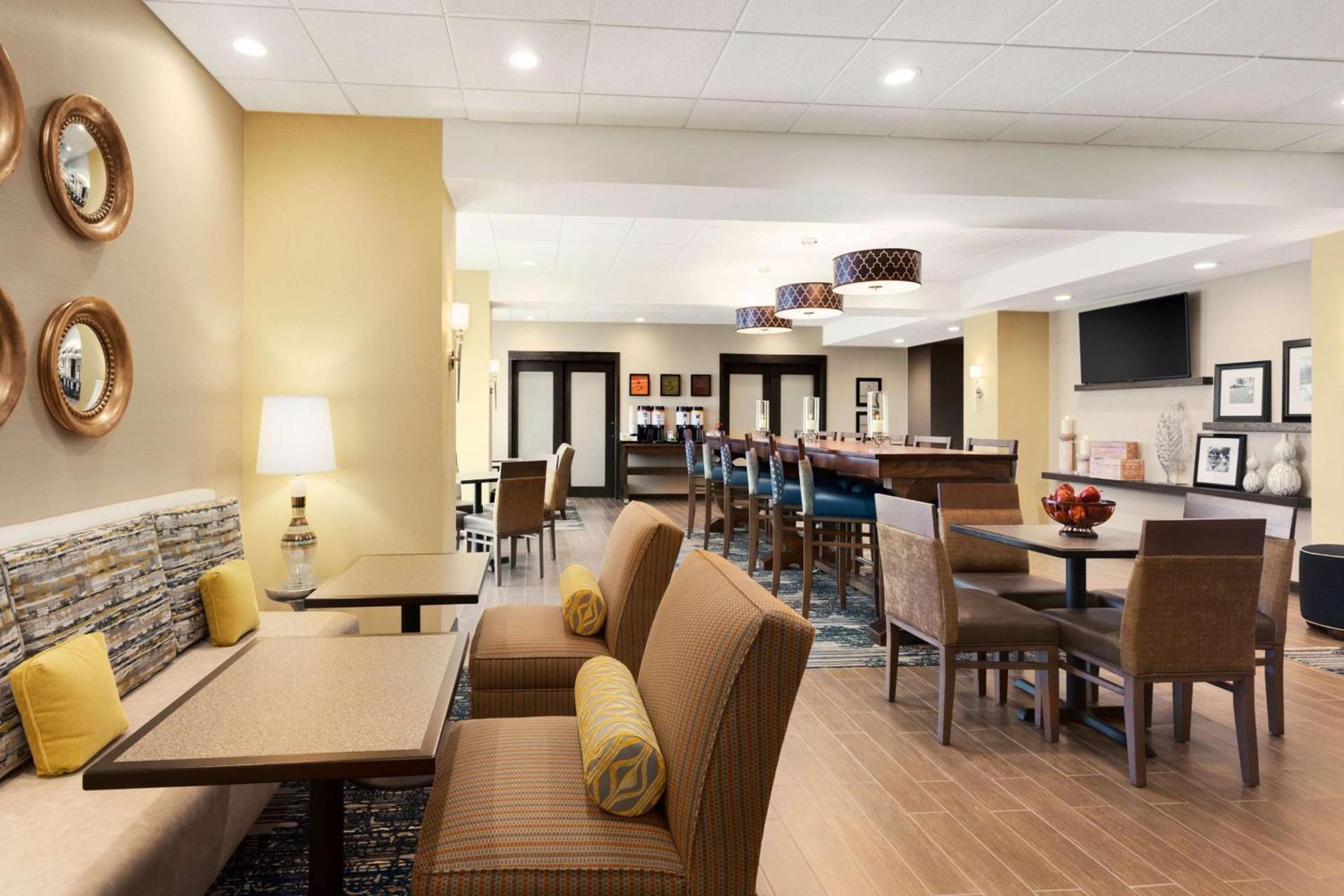 Hampton Inn by Hilton Kennewick at Southridge photo 5