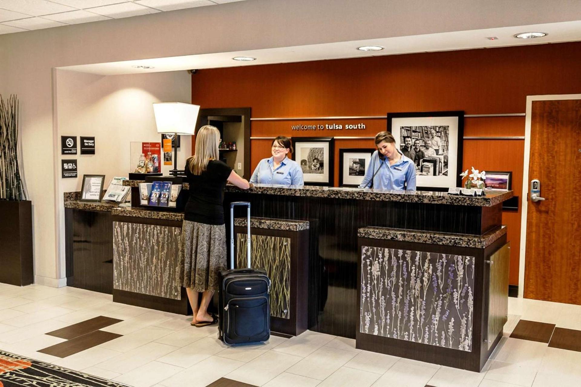Hampton Inn & Suites Tulsa/Tulsa Hills photo 10