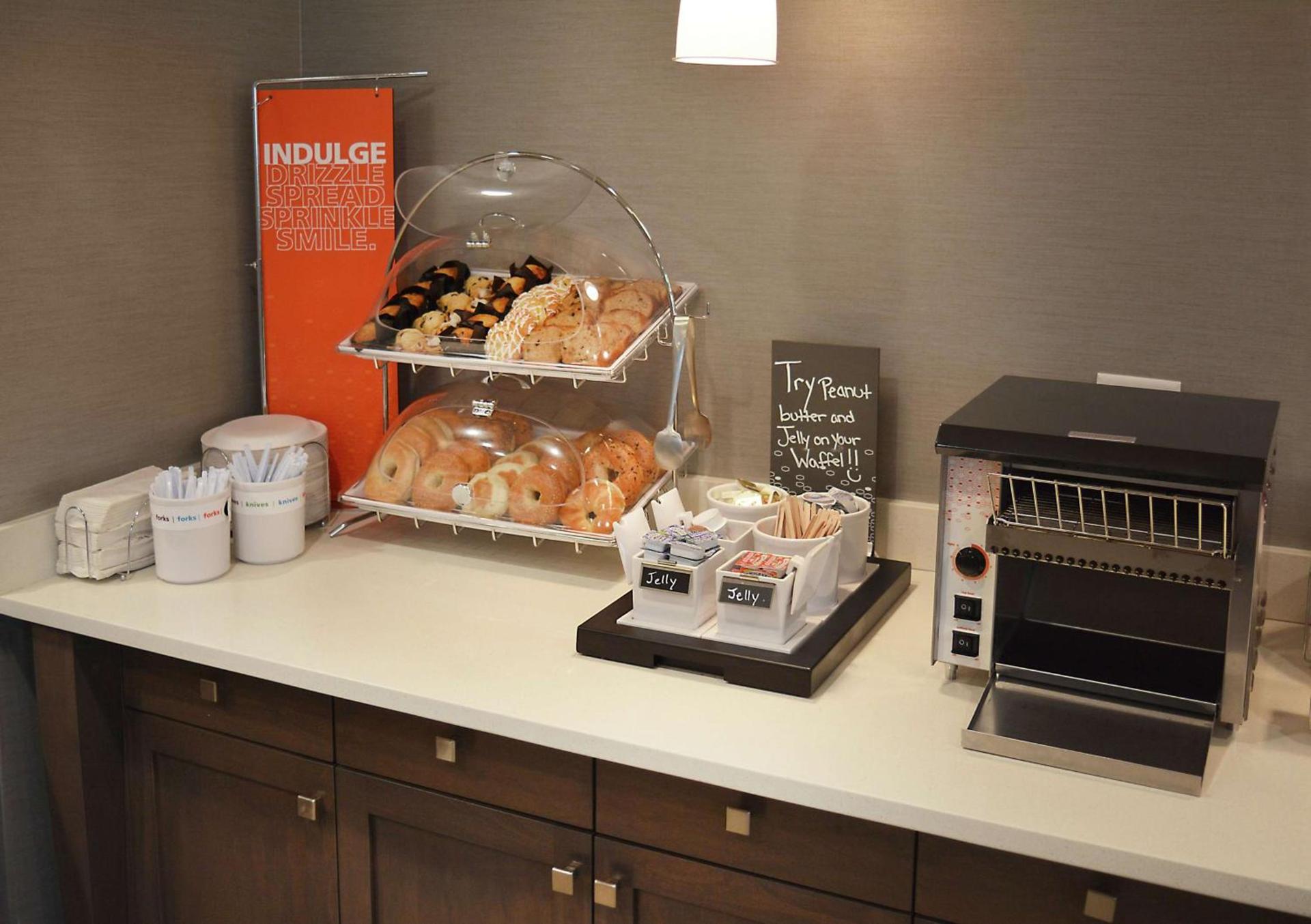 Hampton Inn & Suites Philadelphia/Media photo 9
