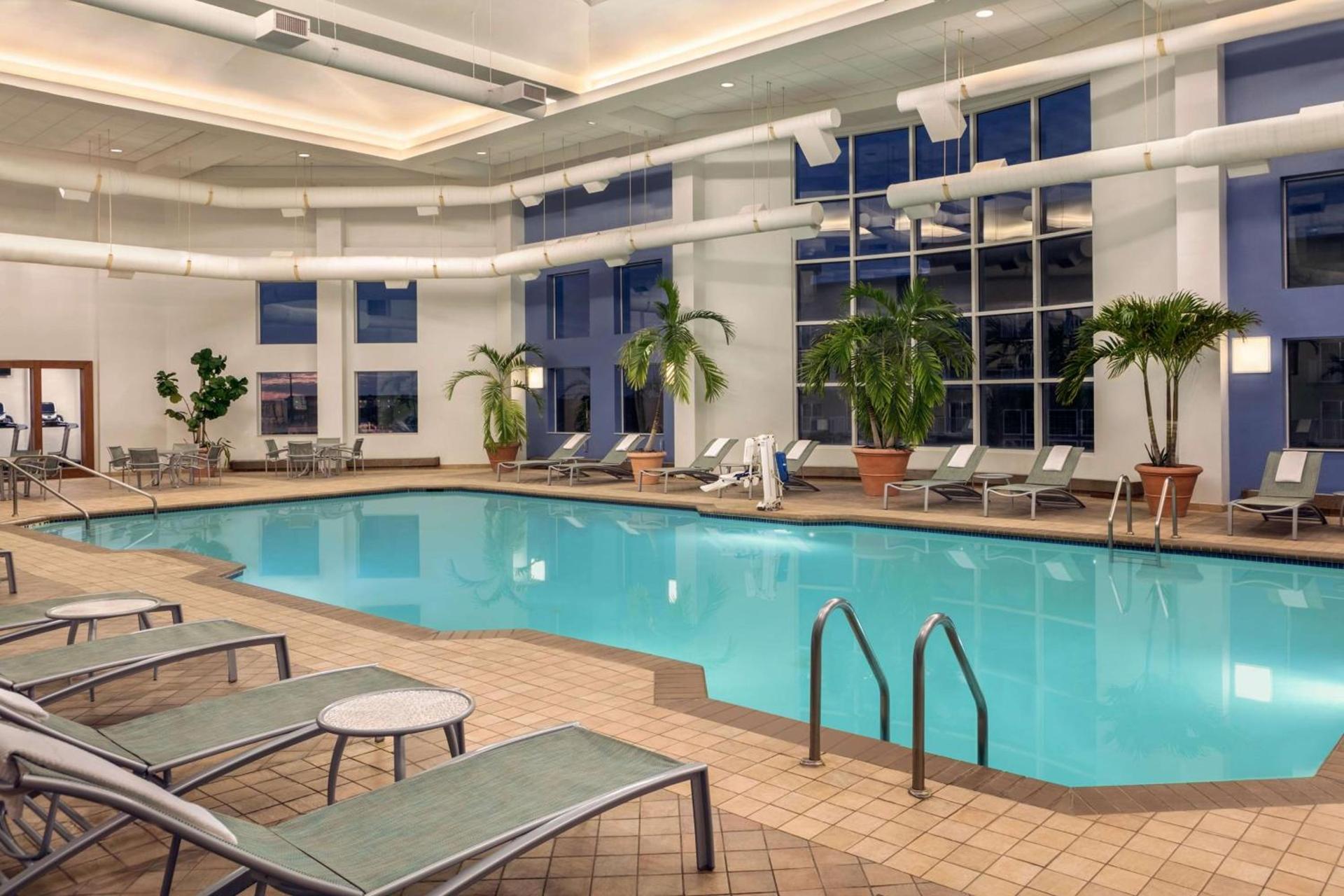 Hilton Suites Ocean City Oceanfront photo 7