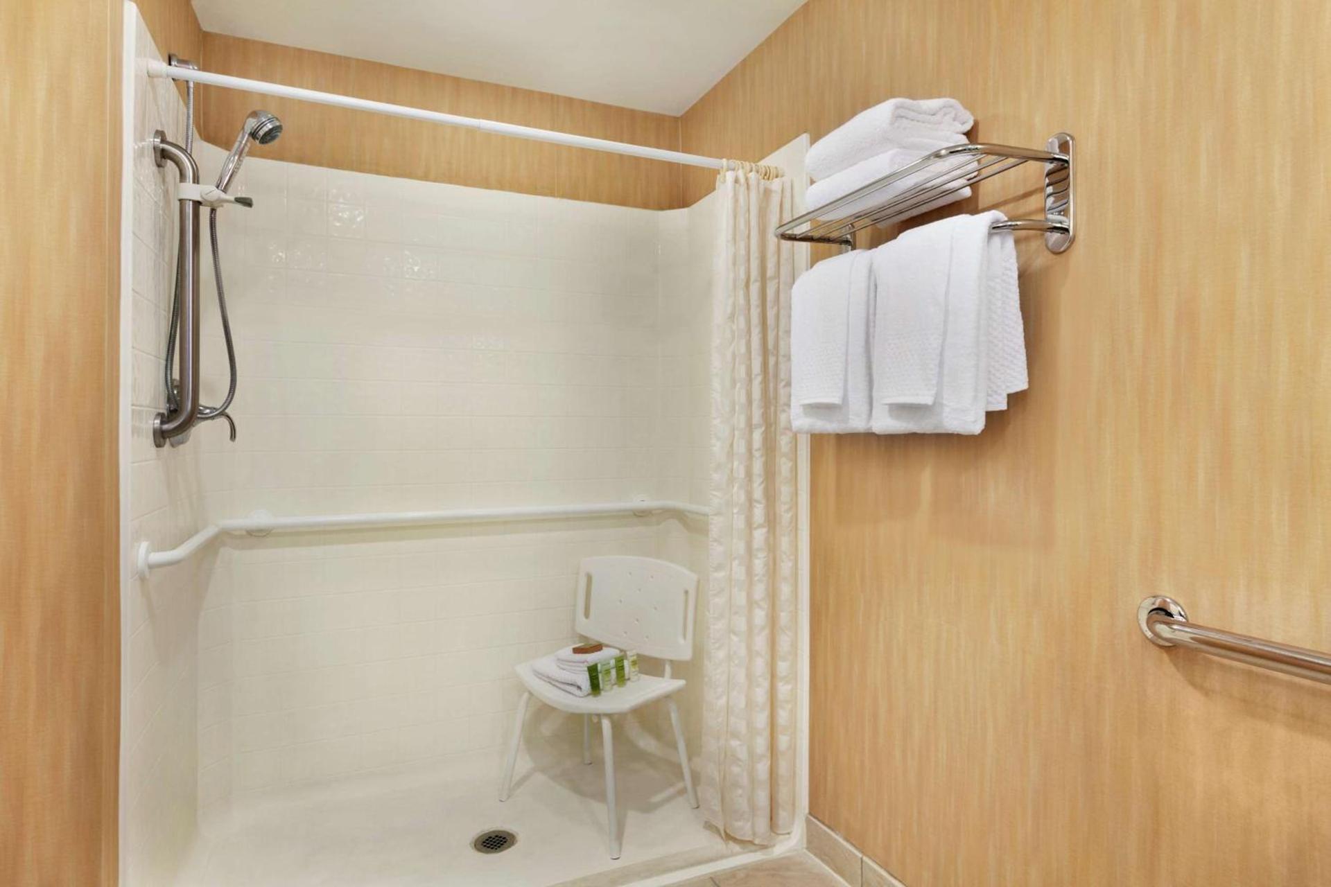 Hilton Suites Ocean City Oceanfront photo 29