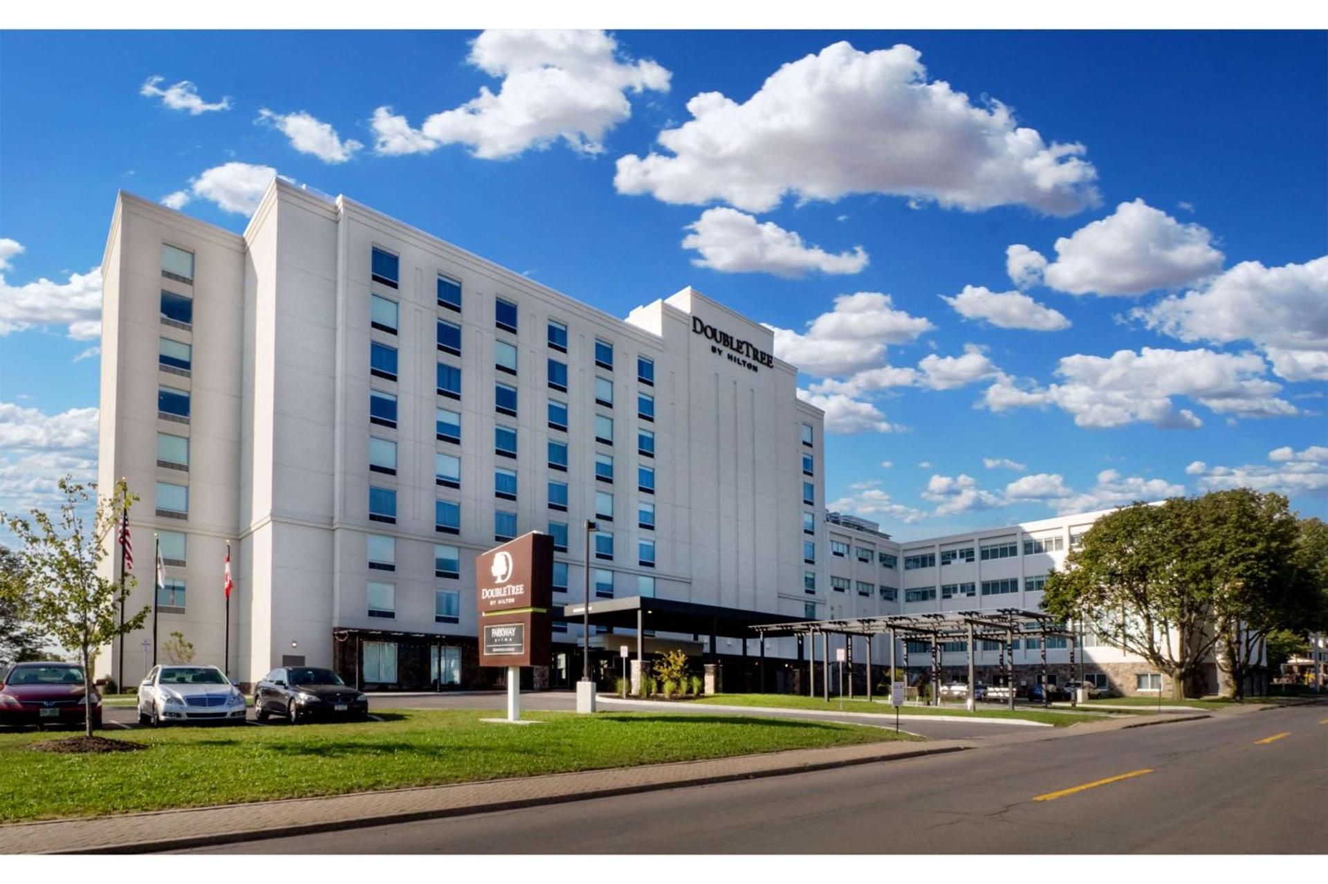 DoubleTree by Hilton Hotel Niagara Falls New York photo 3