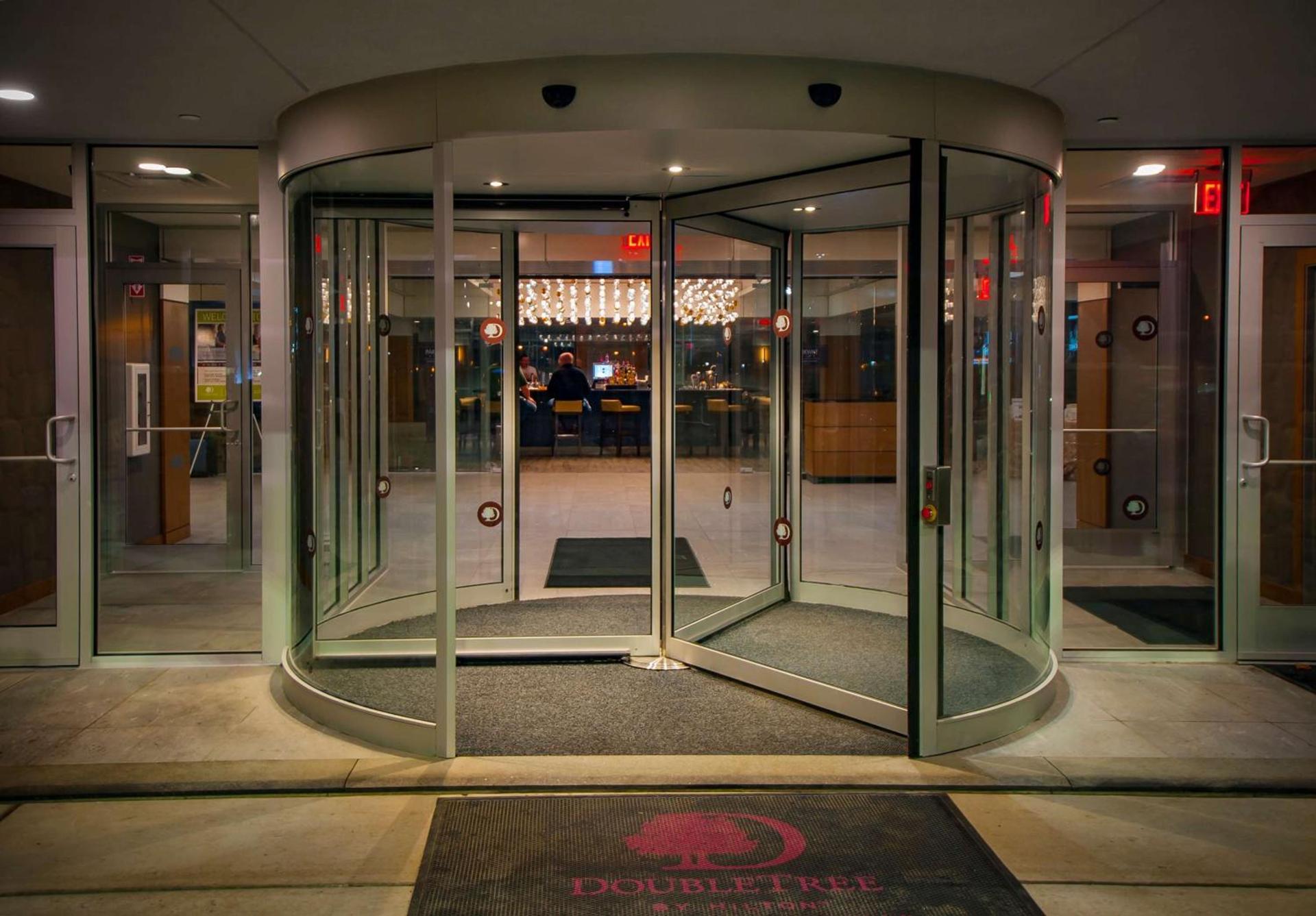 DoubleTree by Hilton Hotel Niagara Falls New York photo 4