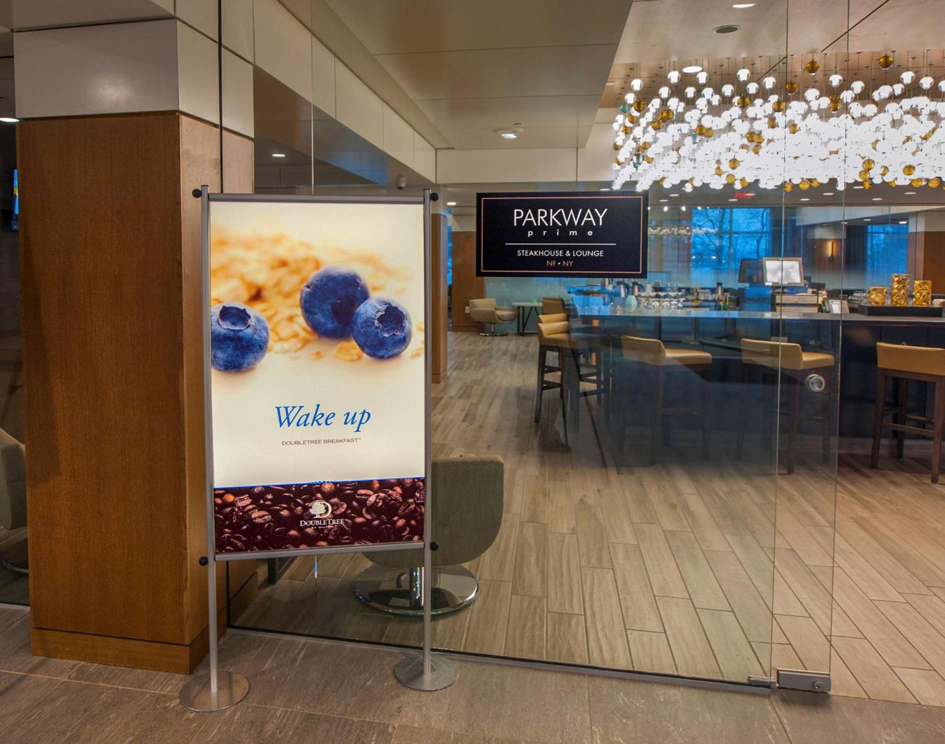 DoubleTree by Hilton Hotel Niagara Falls New York photo 19