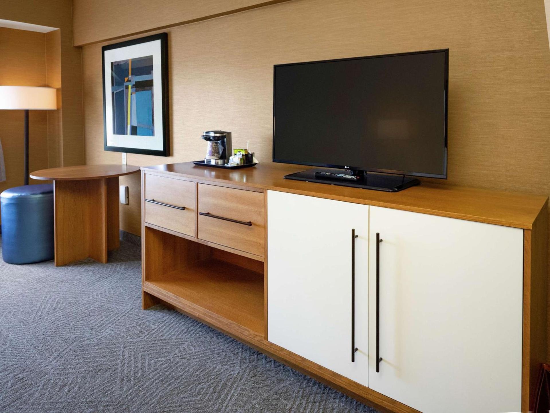 DoubleTree by Hilton Hotel Niagara Falls New York photo 30