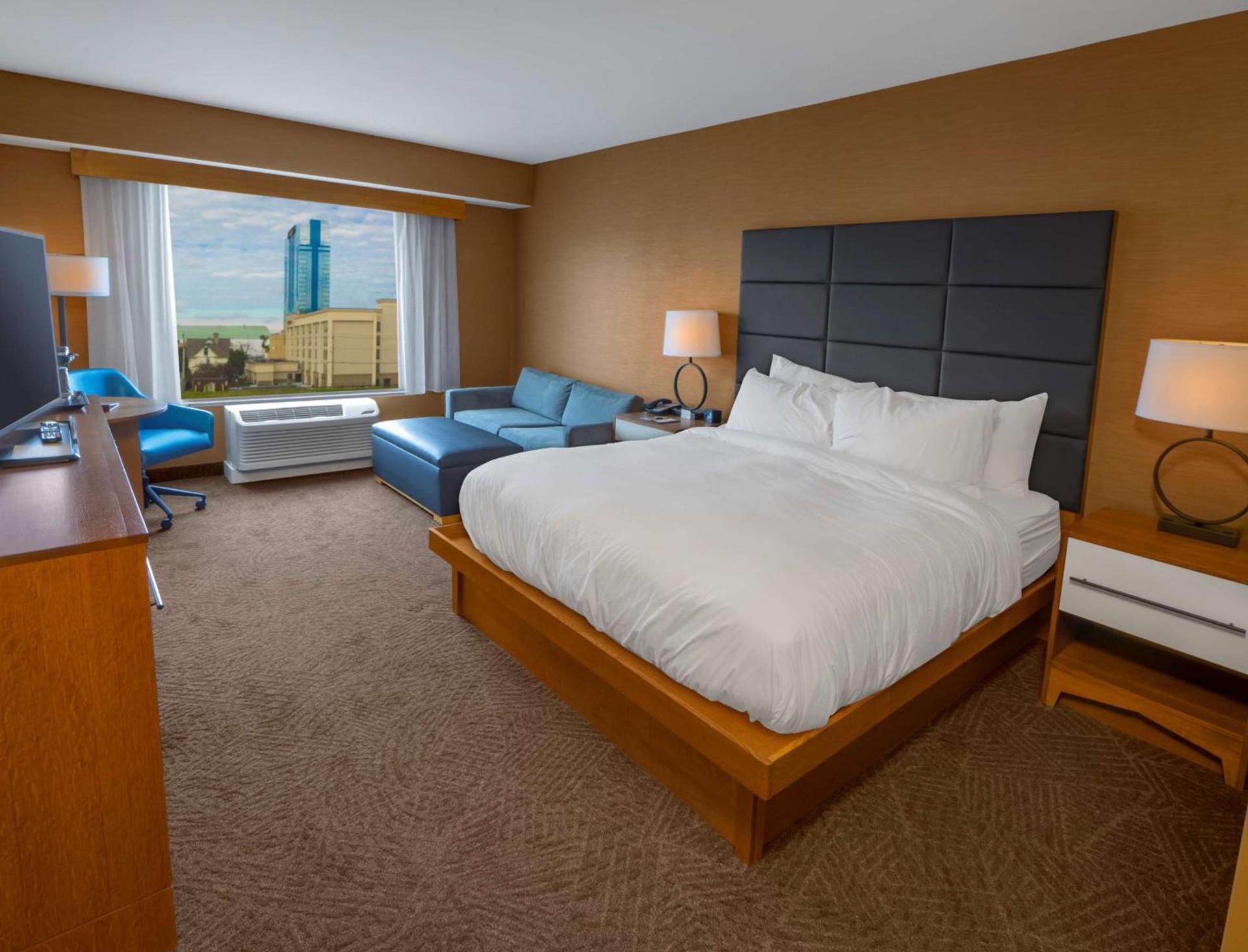 DoubleTree by Hilton Hotel Niagara Falls New York photo 39