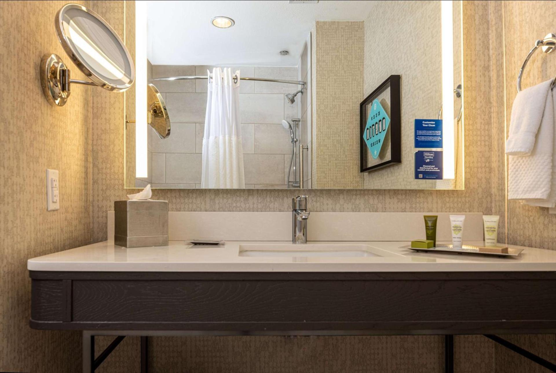 Hilton Austin Airport photo 25