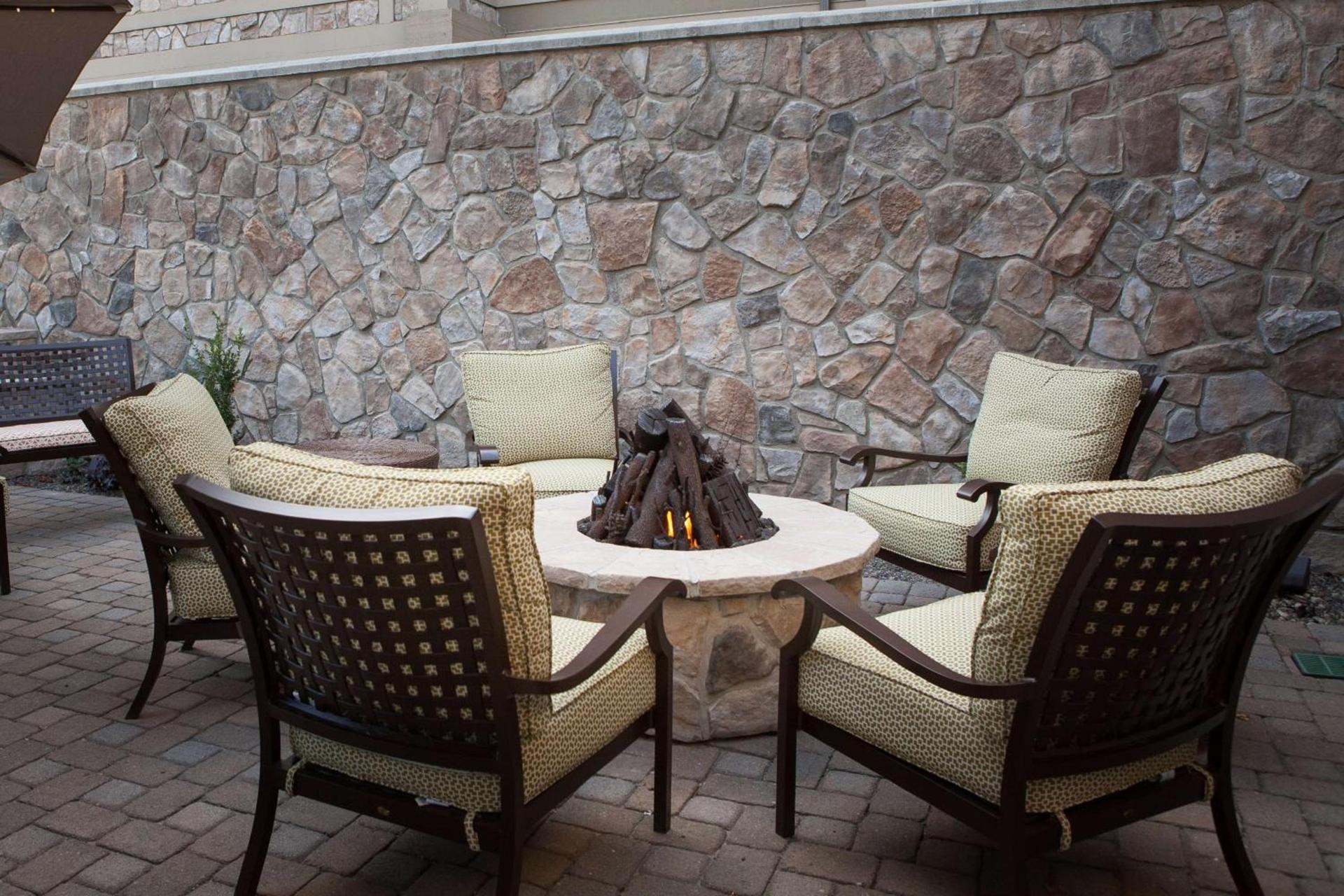 Hilton Garden Inn Boise / Eagle photo 3
