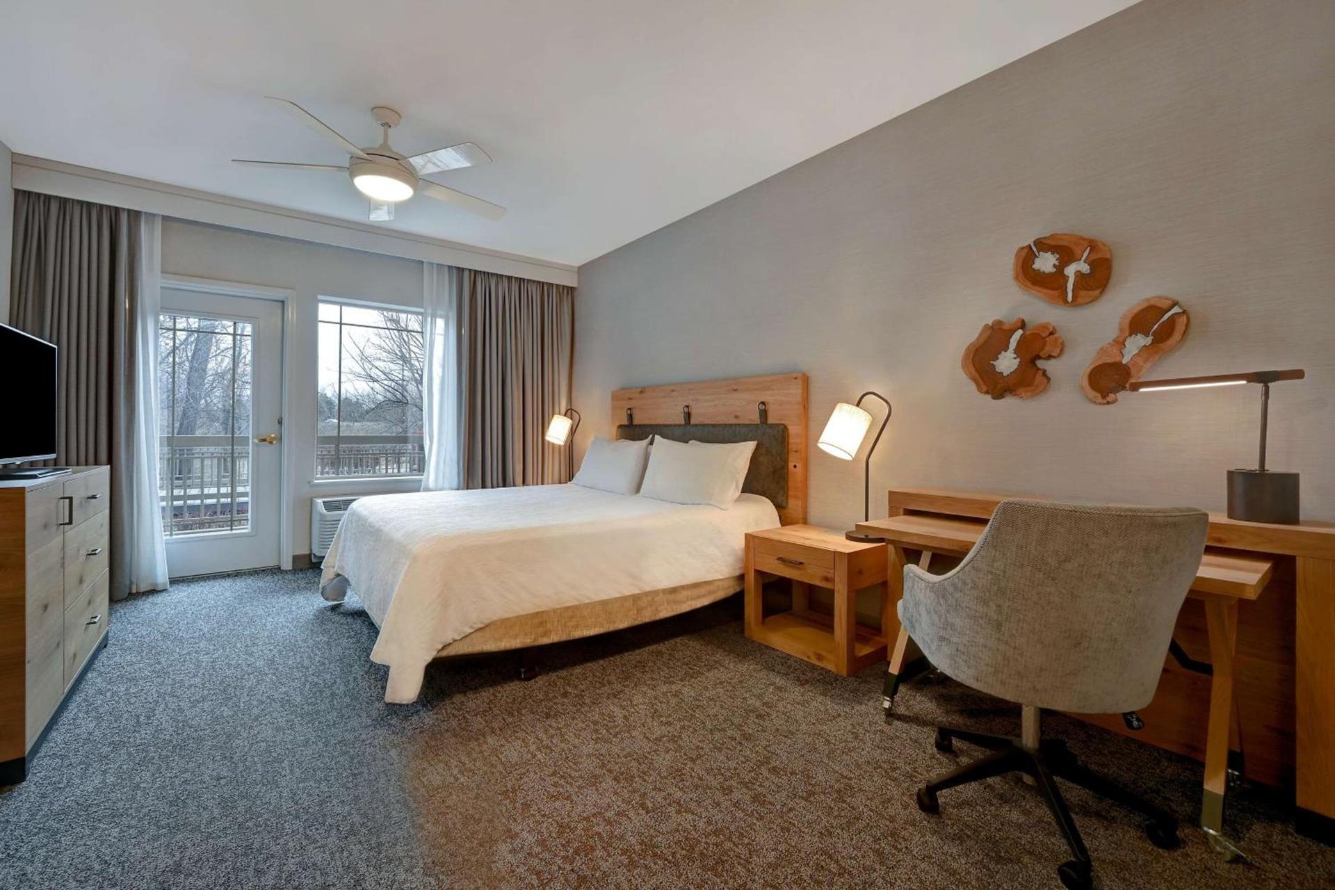 Hilton Garden Inn Boise / Eagle photo 33