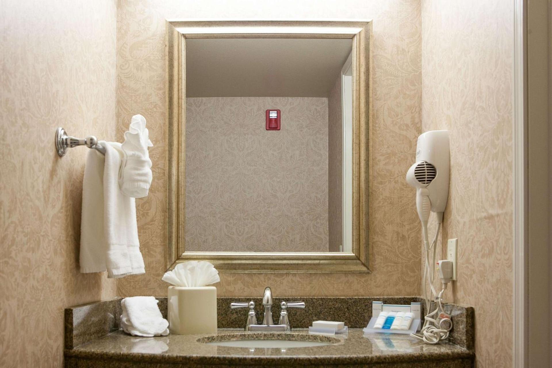Hilton Garden Inn Boise / Eagle photo 62