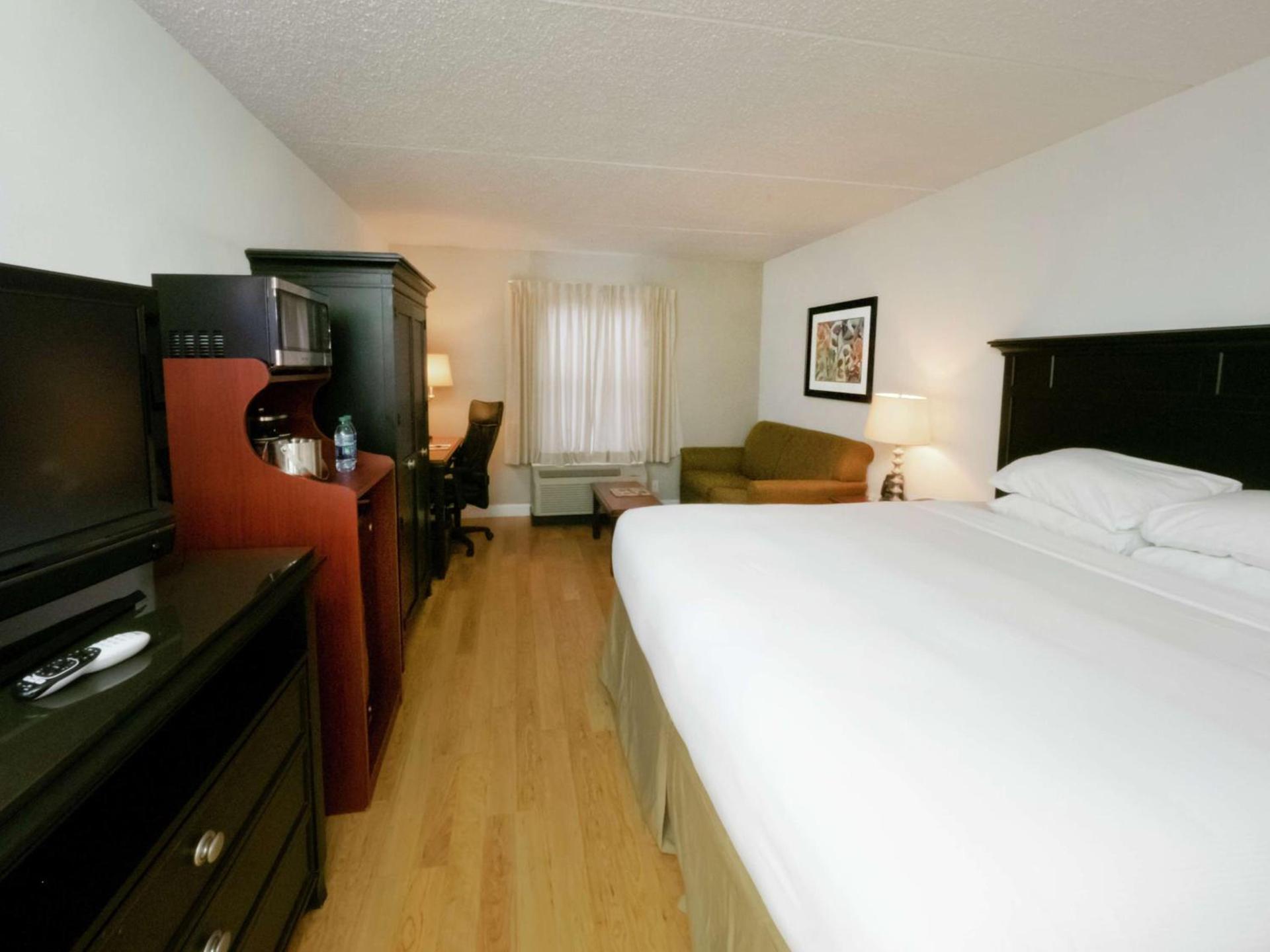 DoubleTree by Hilton Buffalo-Amherst photo 15