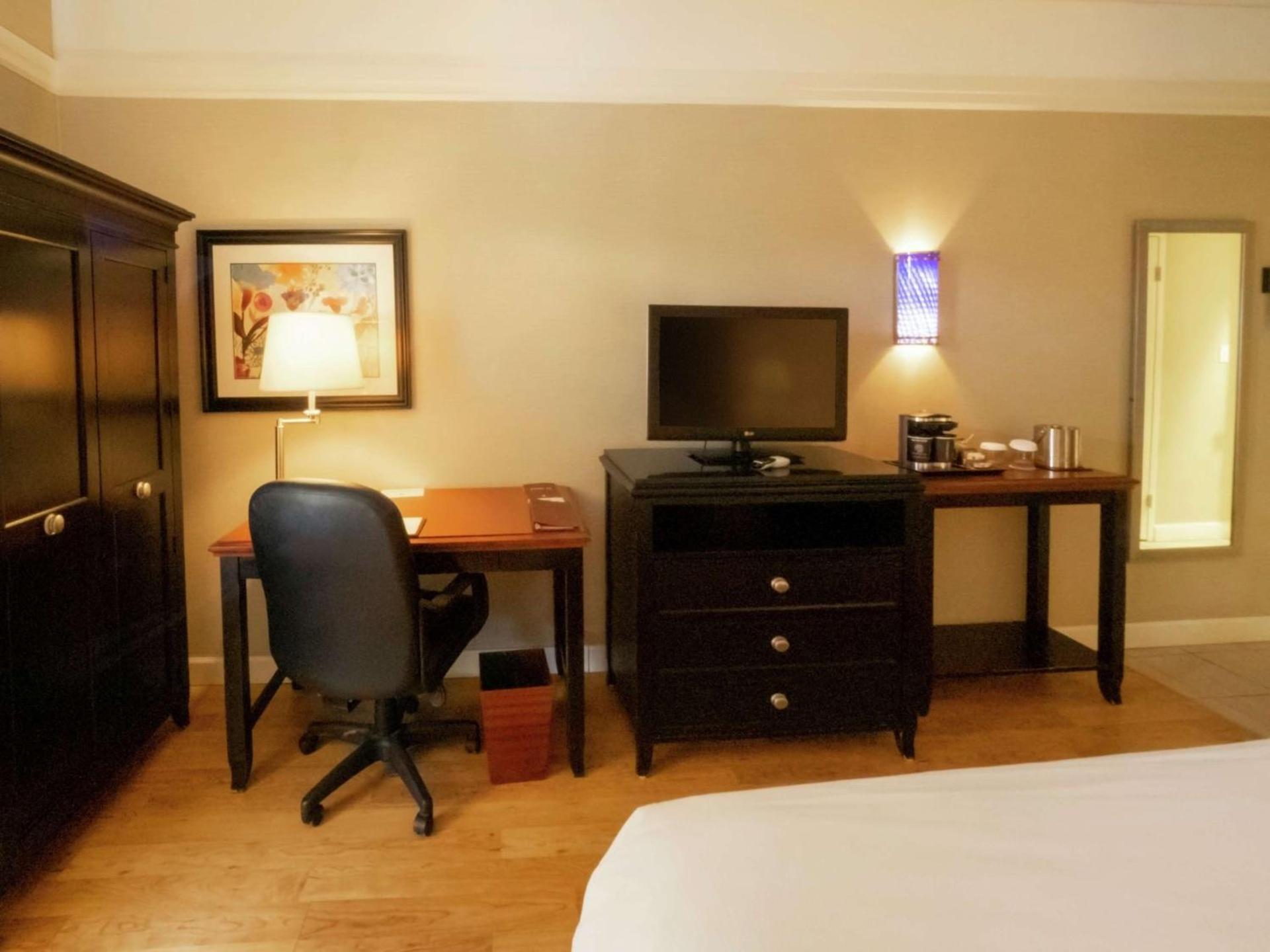 DoubleTree by Hilton Buffalo-Amherst photo 22
