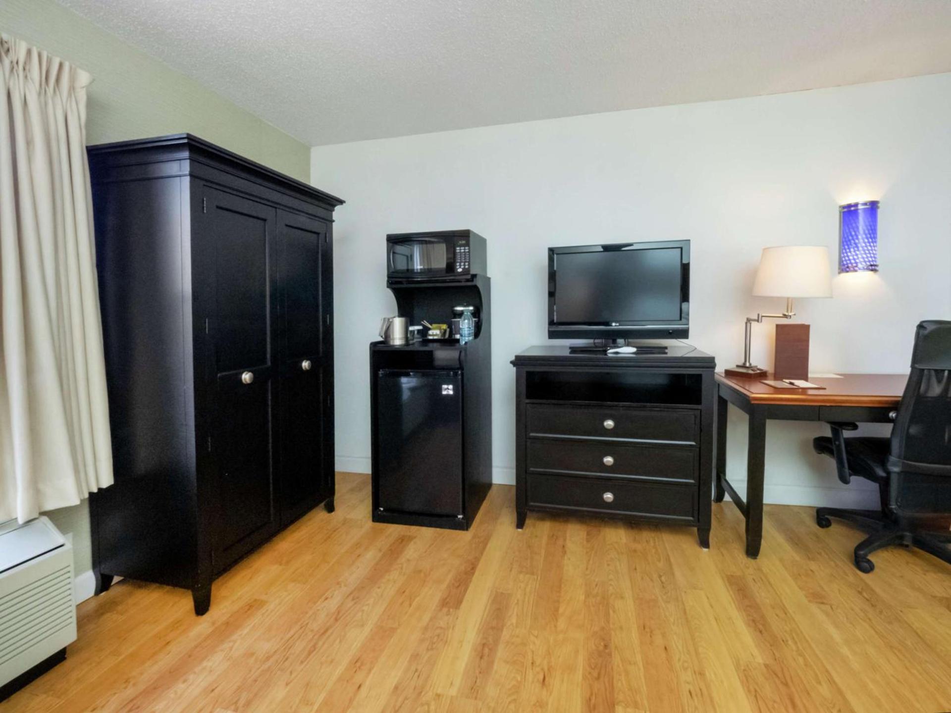 DoubleTree by Hilton Buffalo-Amherst photo 26