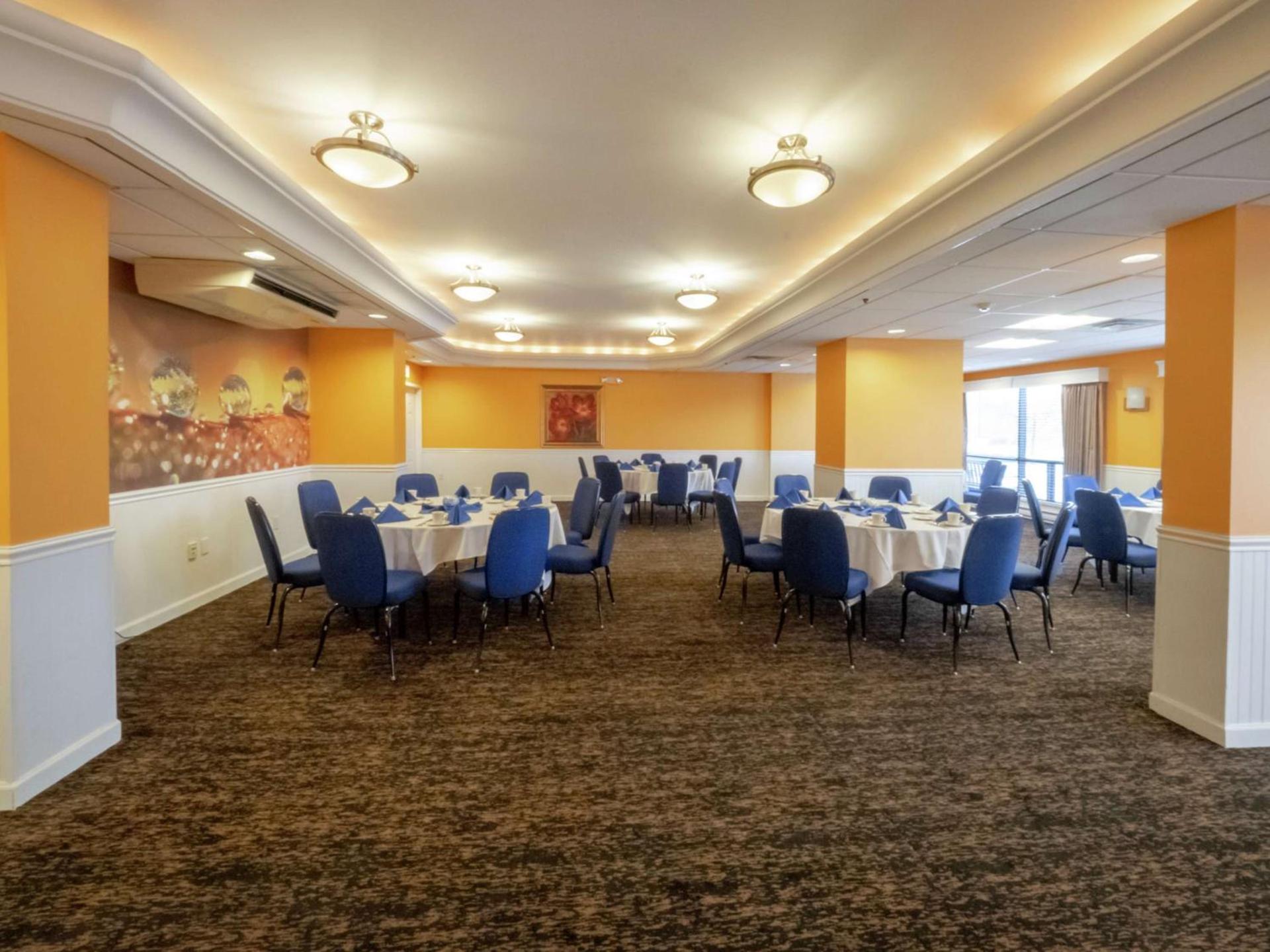 DoubleTree by Hilton Buffalo-Amherst photo 29