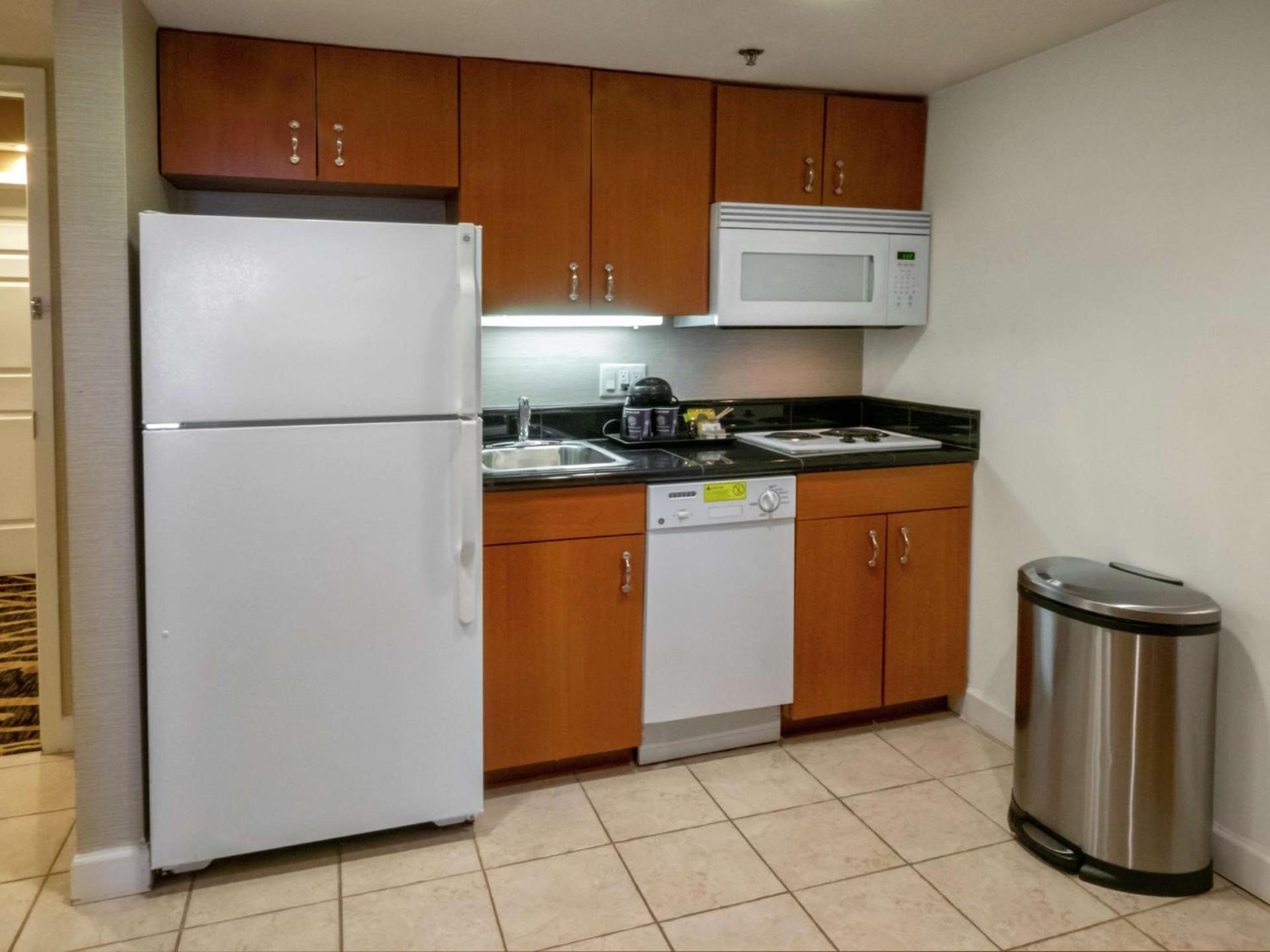 DoubleTree by Hilton Buffalo-Amherst photo 35