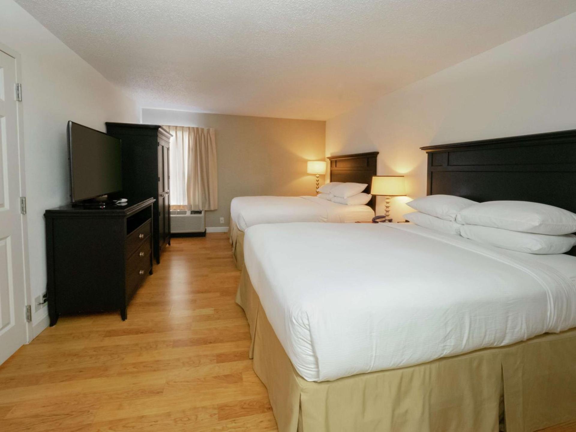 DoubleTree by Hilton Buffalo-Amherst photo 36