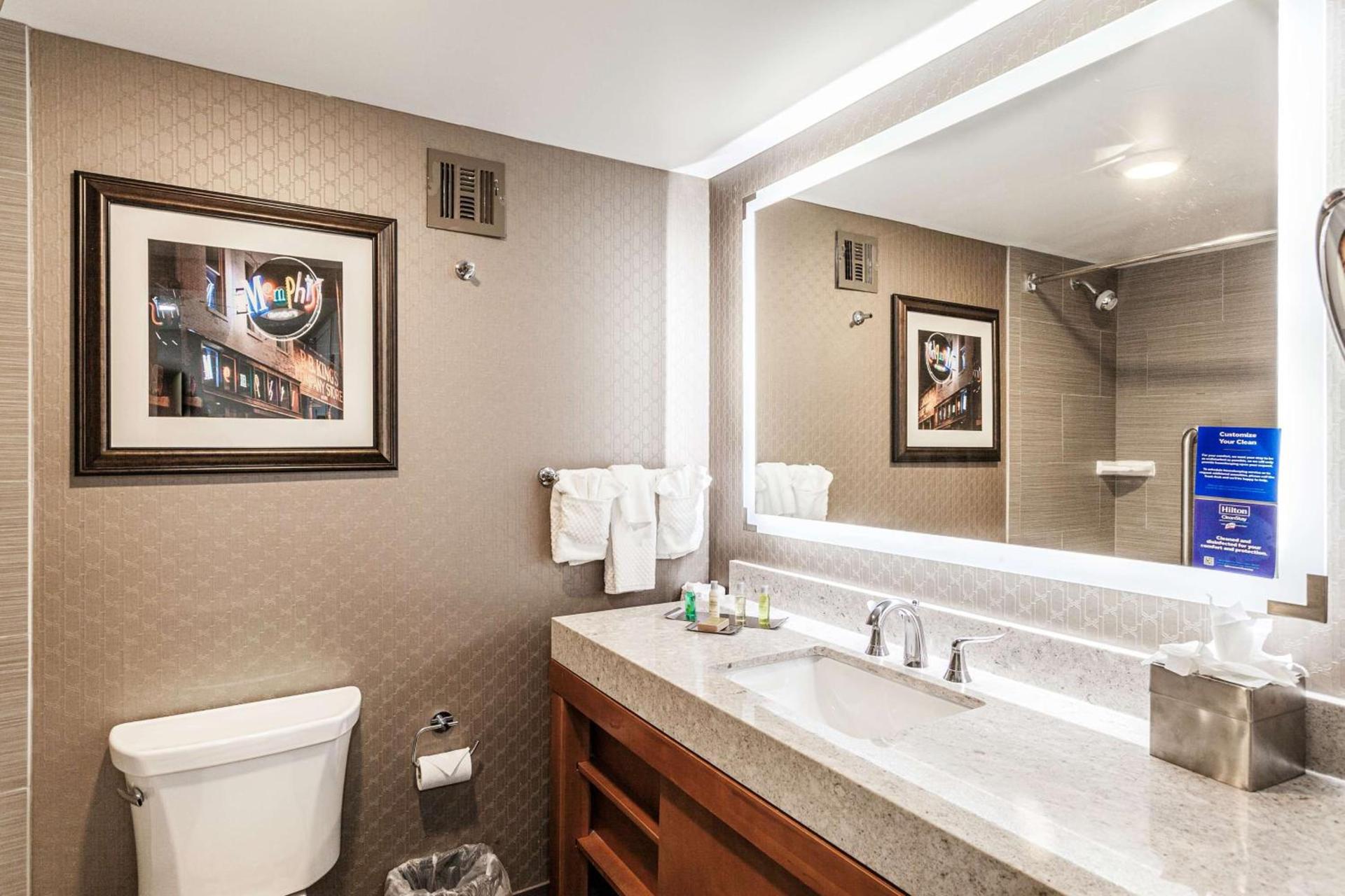 DoubleTree by Hilton Memphis photo 8