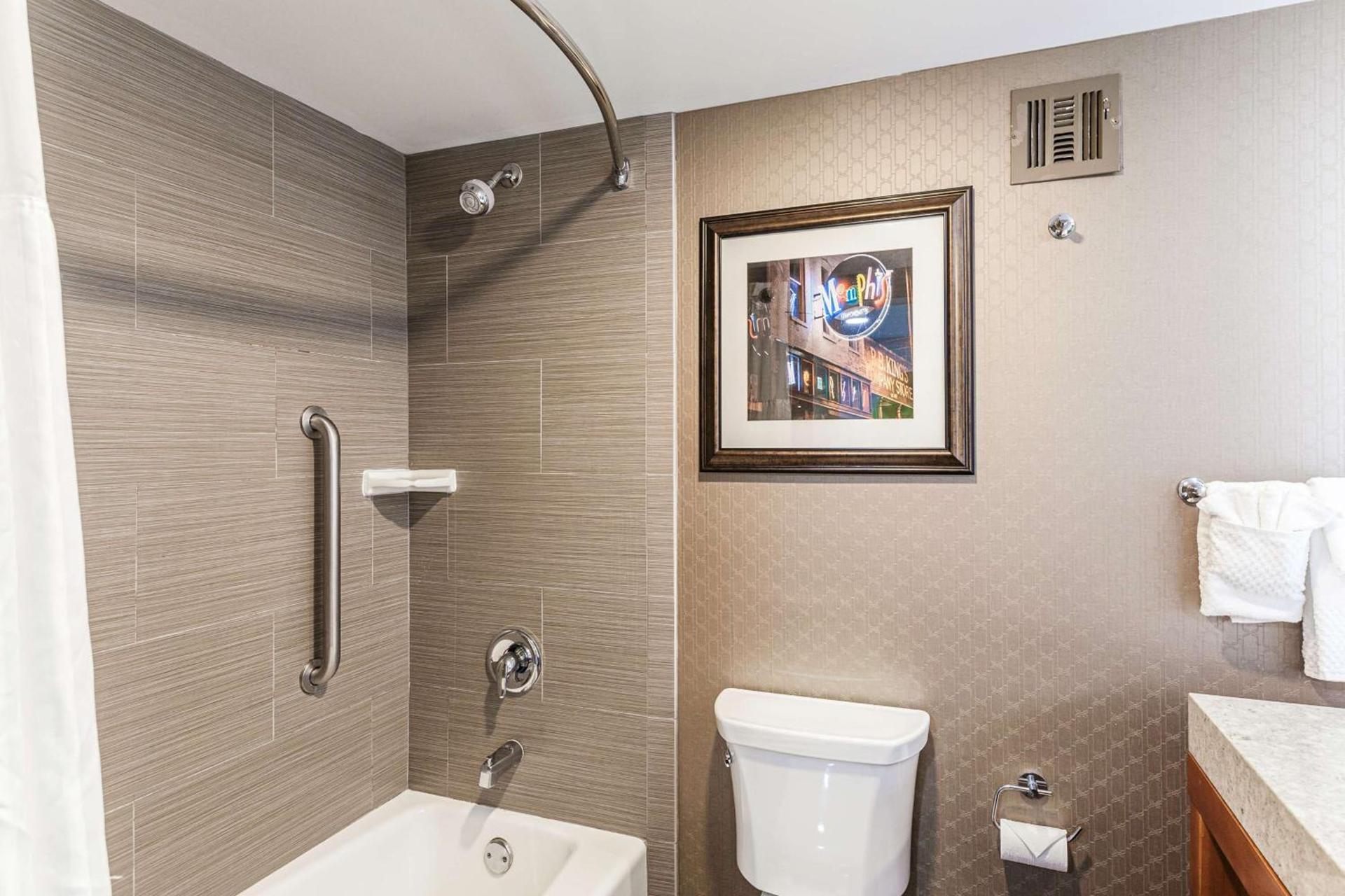 DoubleTree by Hilton Memphis photo 9