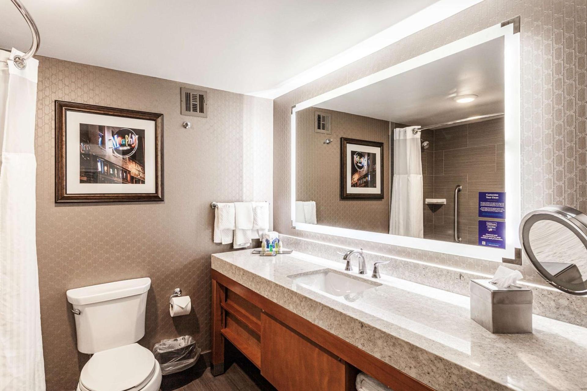 DoubleTree by Hilton Memphis photo 11