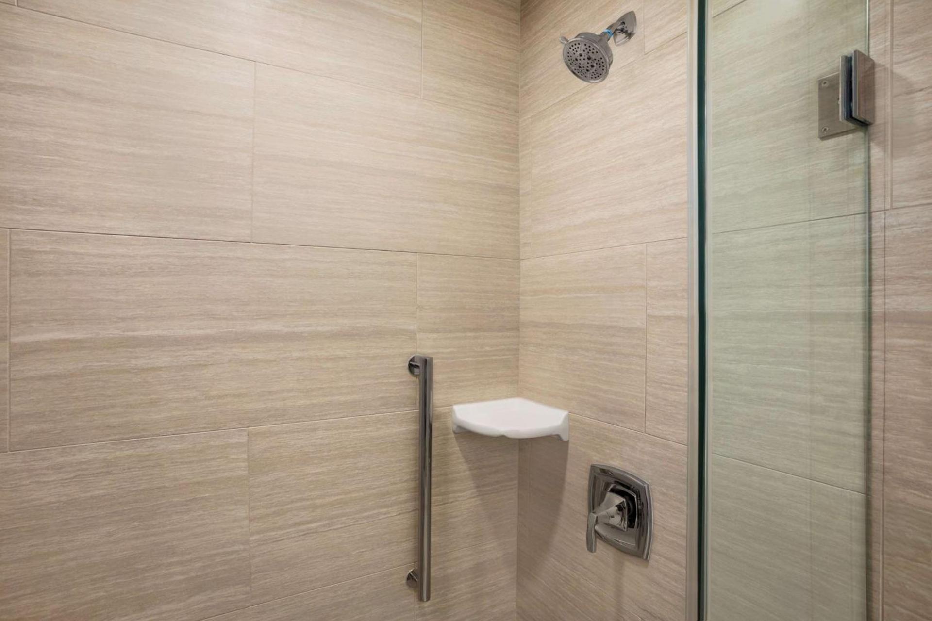 Embassy Suites by Hilton McAllen Convention Center photo 14
