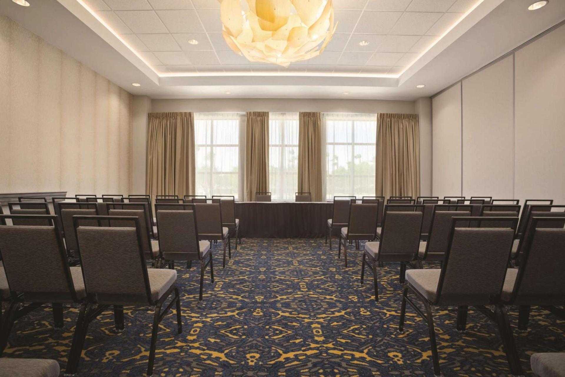 Embassy Suites by Hilton McAllen Convention Center photo 34