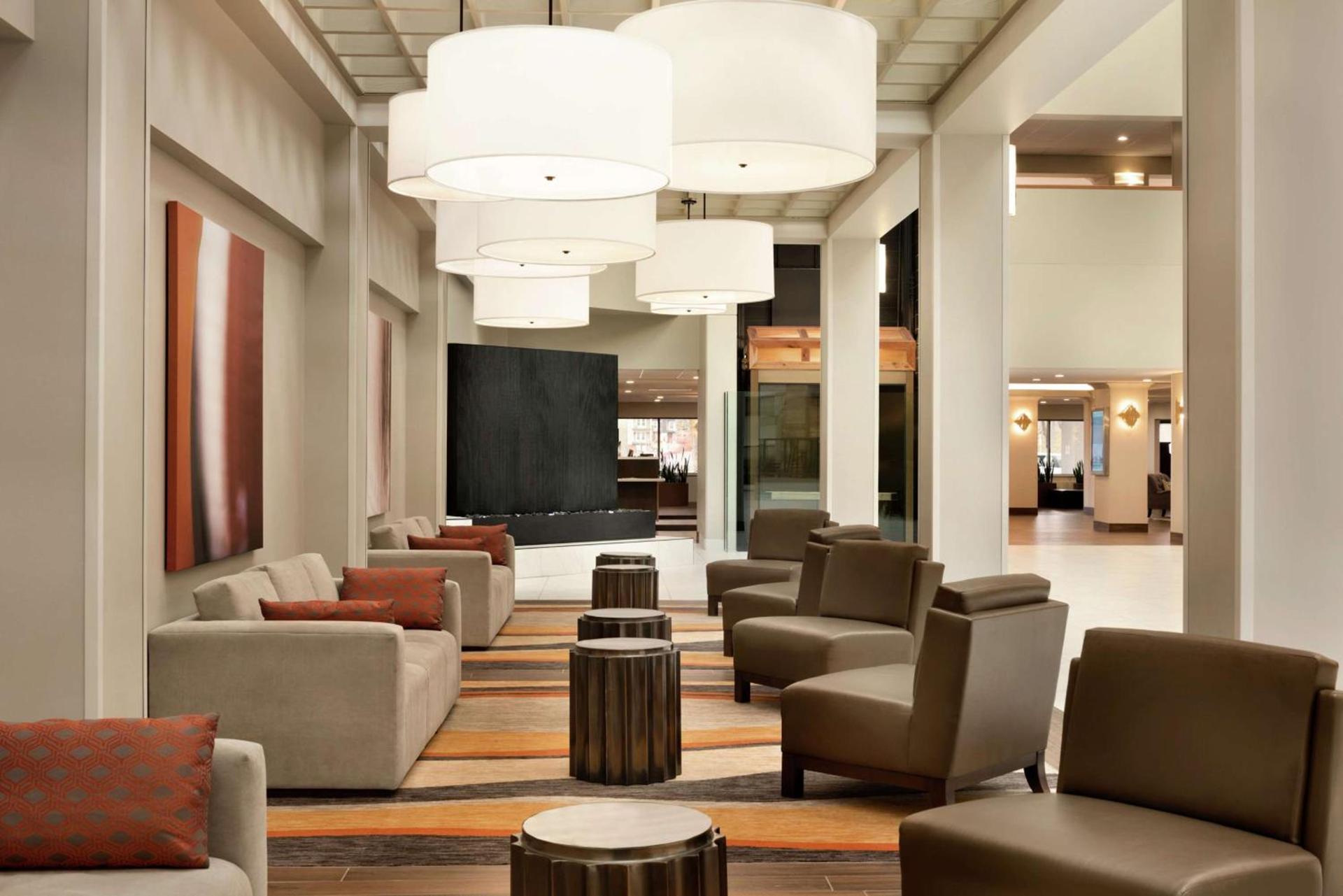 Embassy Suites by Hilton Milwaukee Brookfield photo 18