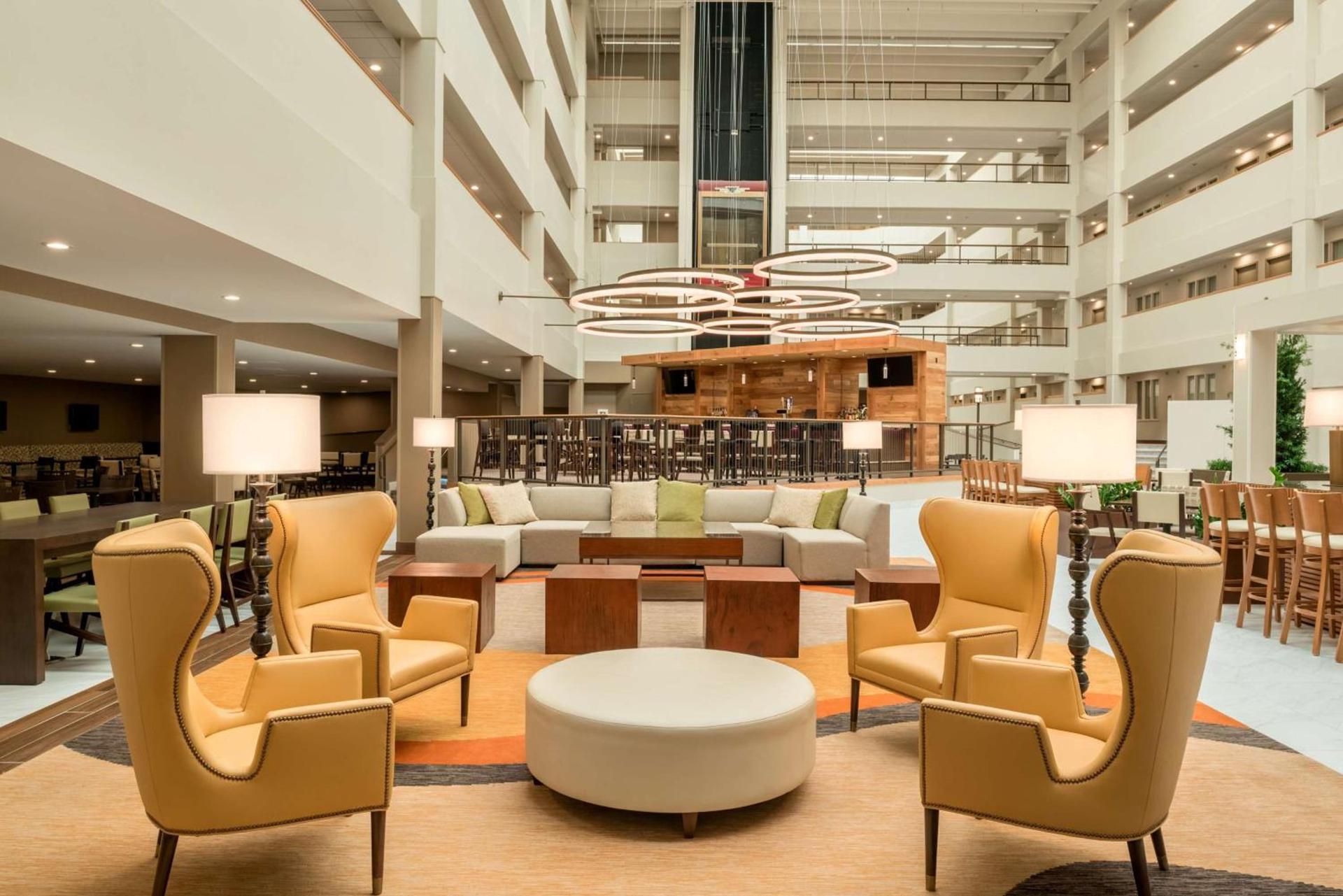 Embassy Suites by Hilton Milwaukee Brookfield photo 21