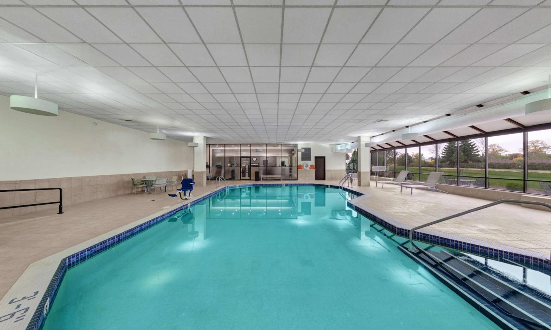 Embassy Suites by Hilton Milwaukee Brookfield photo 23