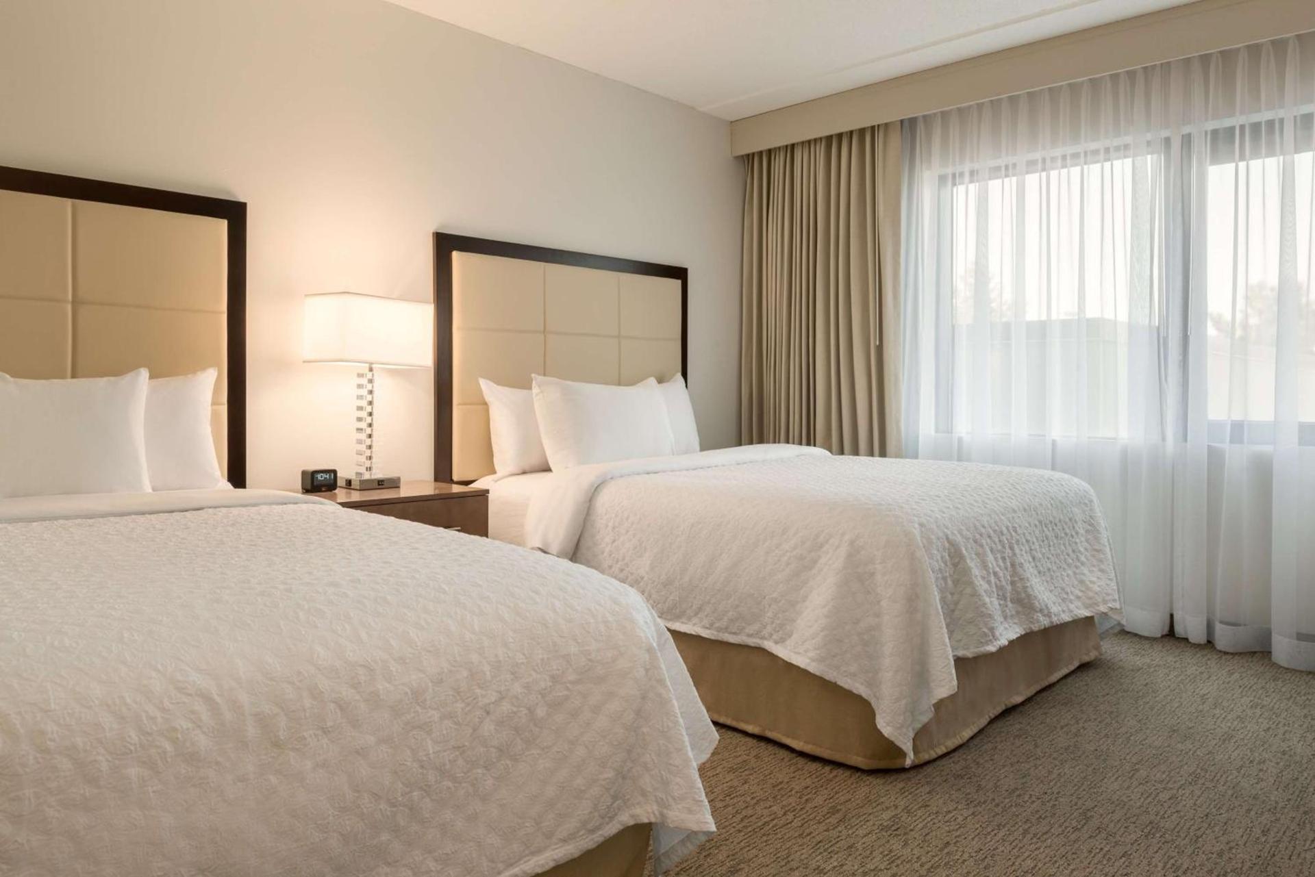 Embassy Suites by Hilton Milwaukee Brookfield photo 58
