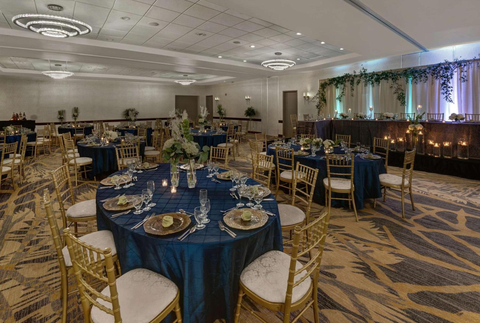 Embassy Suites by Hilton Milwaukee Brookfield photo 73