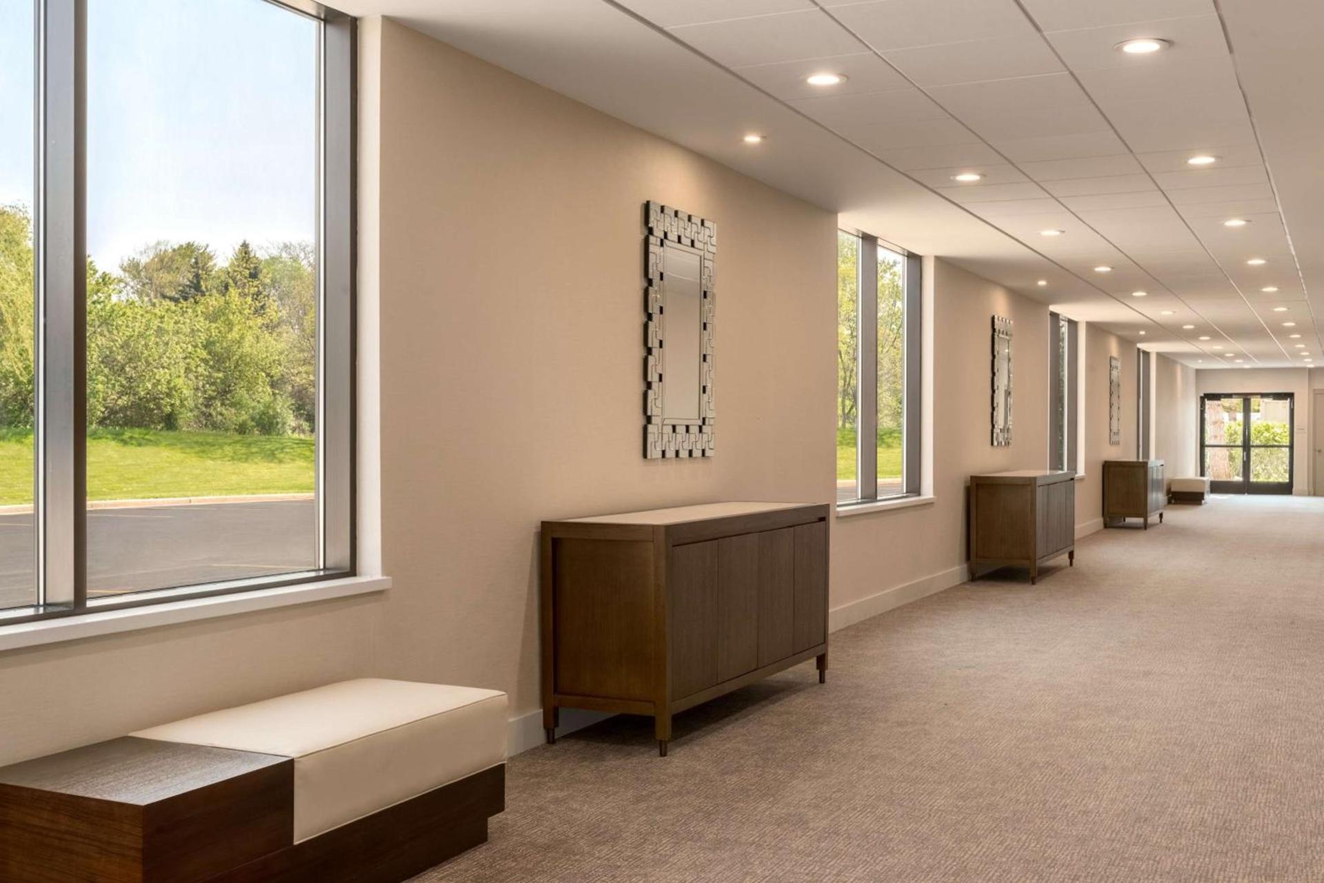 Embassy Suites by Hilton Milwaukee Brookfield photo 83