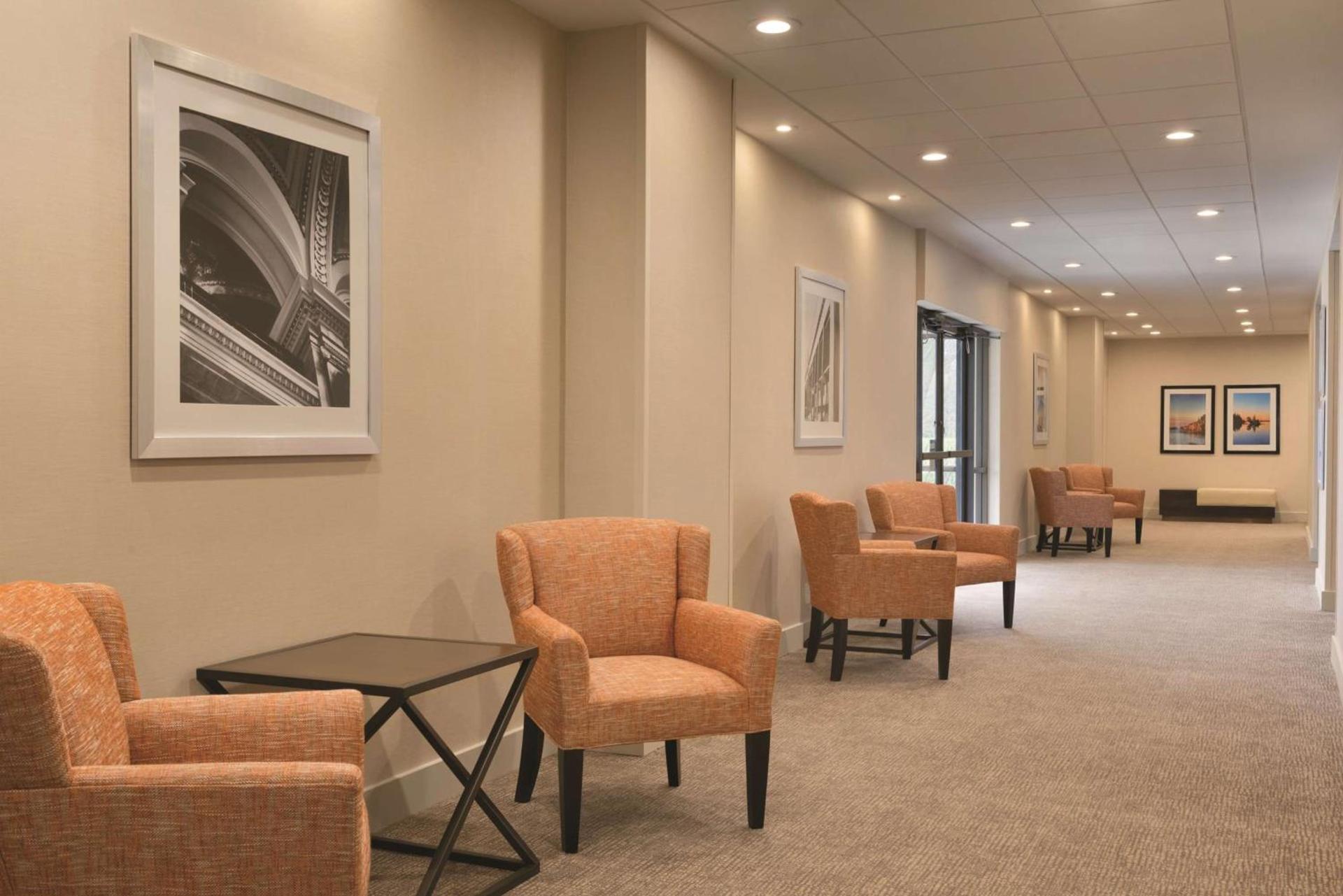 Embassy Suites by Hilton Milwaukee Brookfield photo 86