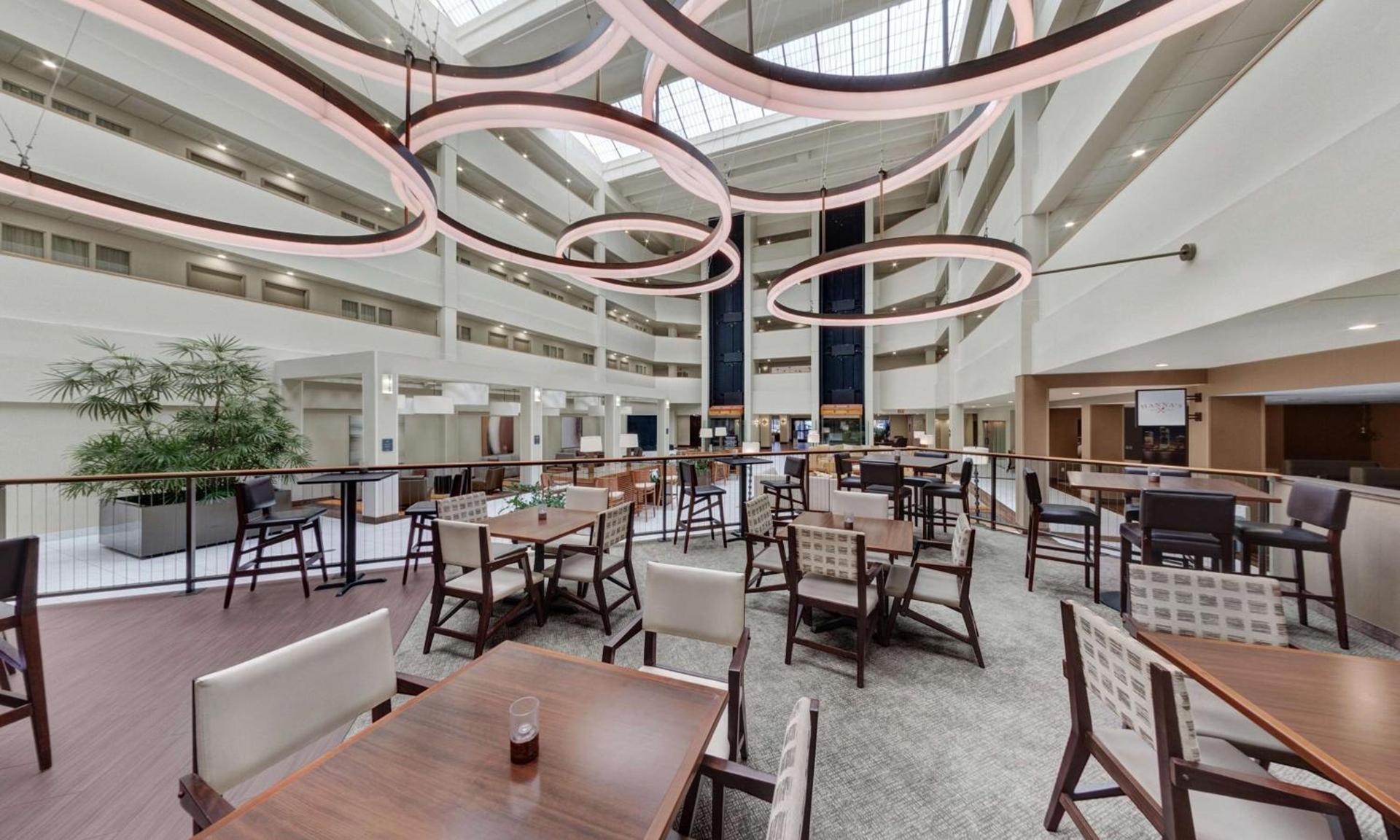 Embassy Suites by Hilton Milwaukee Brookfield photo 87