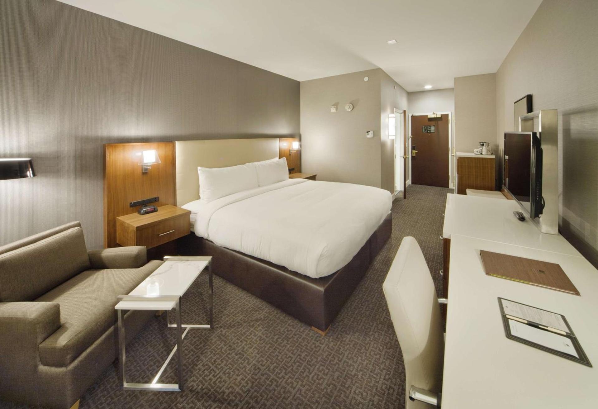 DoubleTree by Hilton Nanuet photo 29