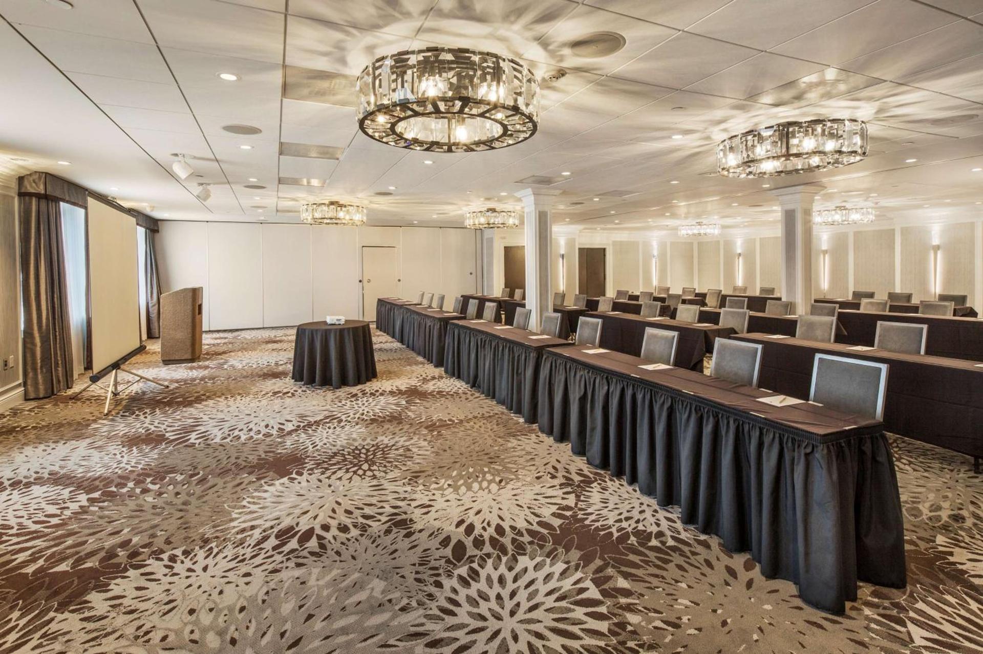DoubleTree by Hilton Nanuet photo 32