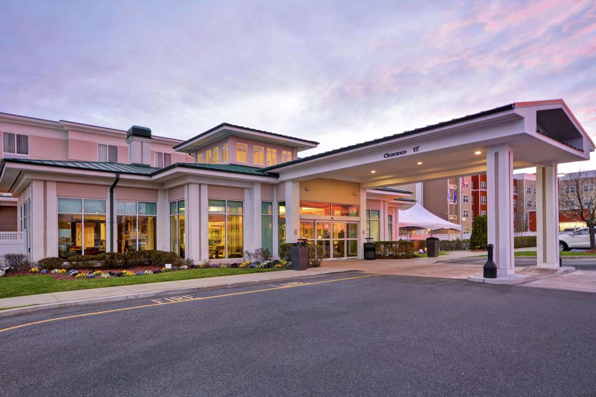 Hilton Garden Inn Riverhead photo 2