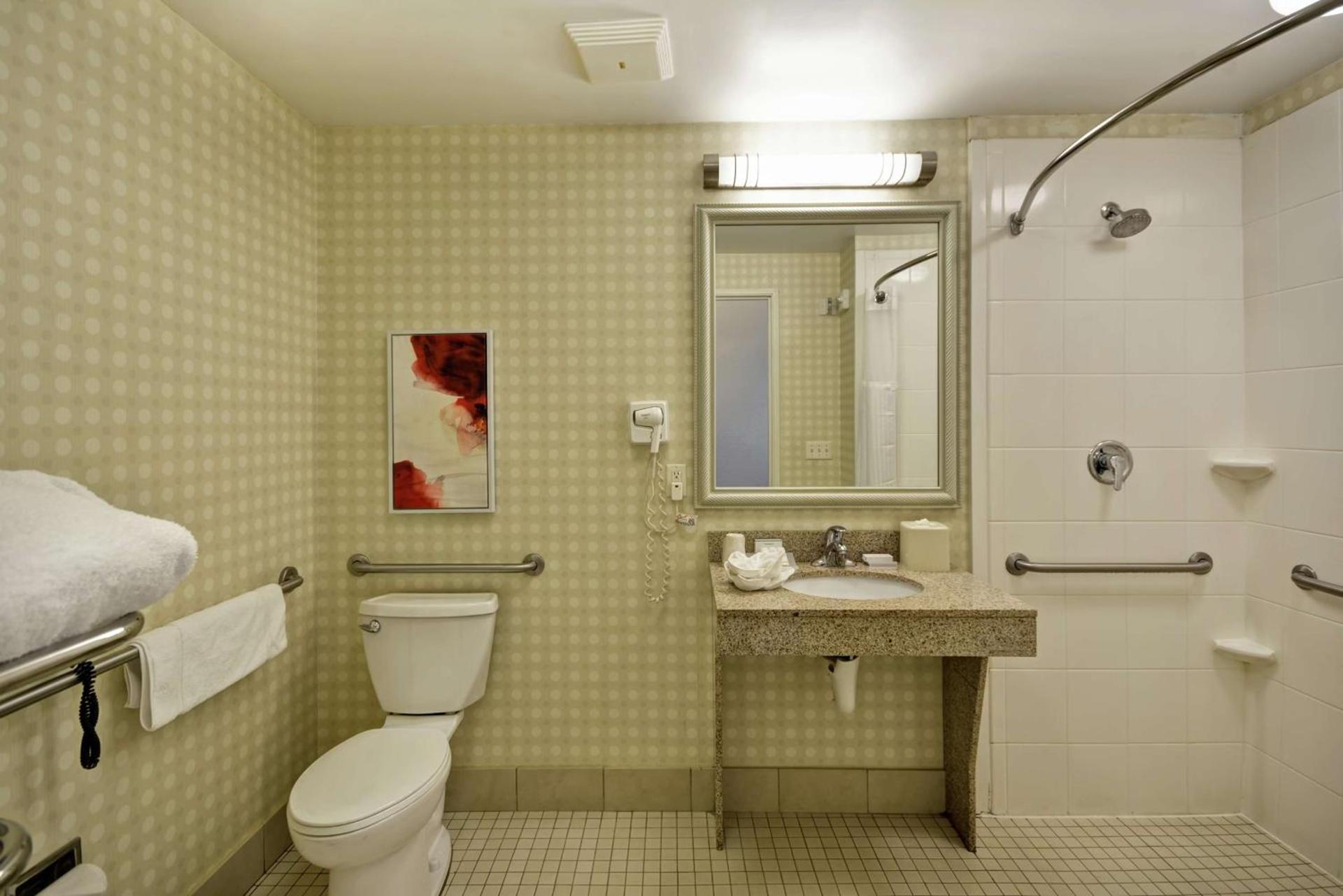 Hilton Garden Inn Riverhead photo 16