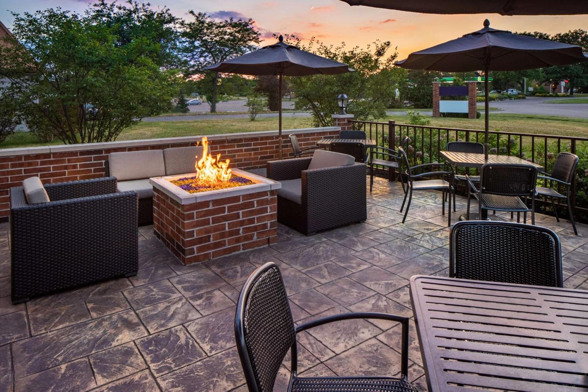 DoubleTree by Hilton Ann Arbor, MI photo 3