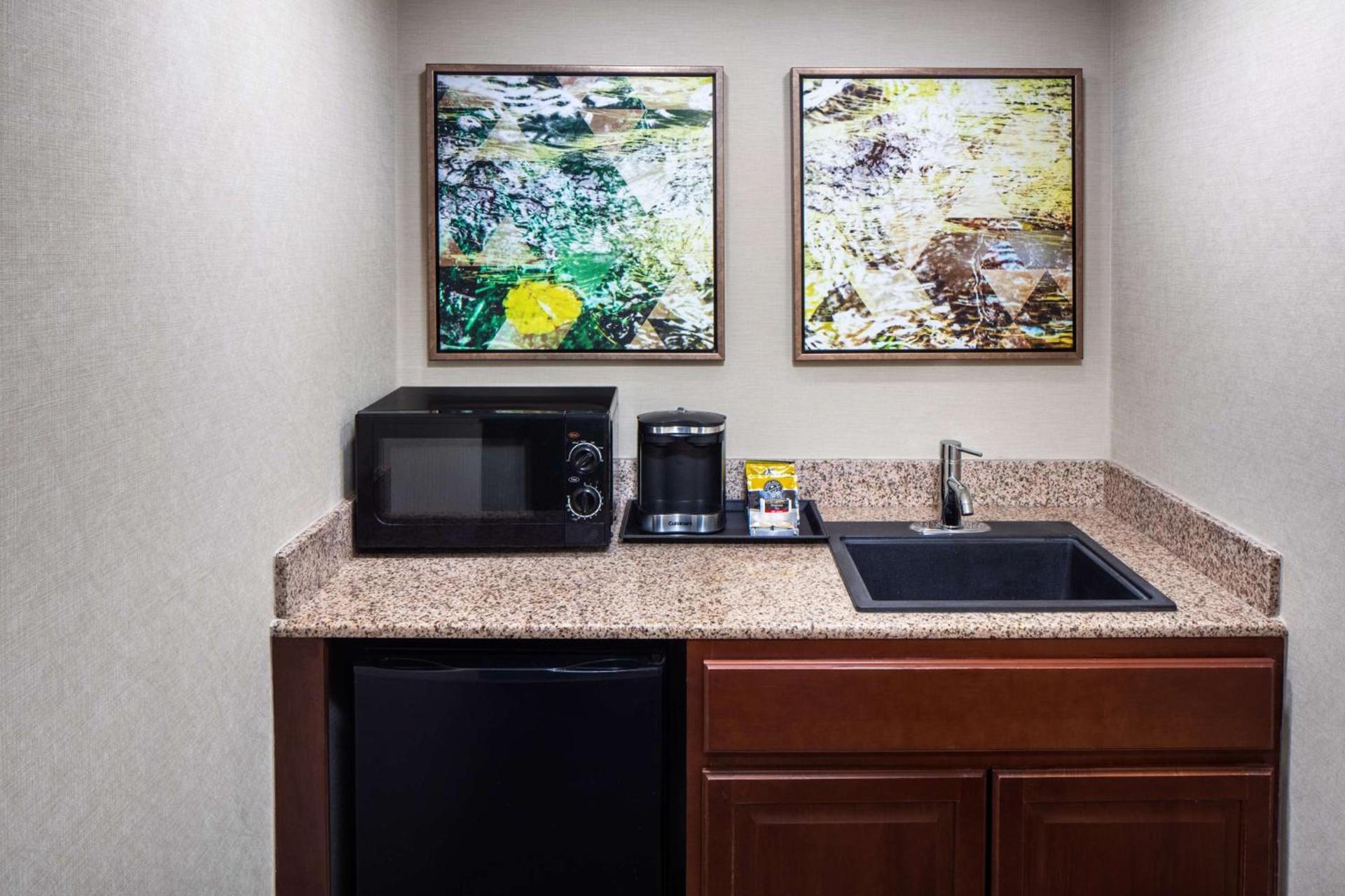 DoubleTree by Hilton Ann Arbor, MI photo 22