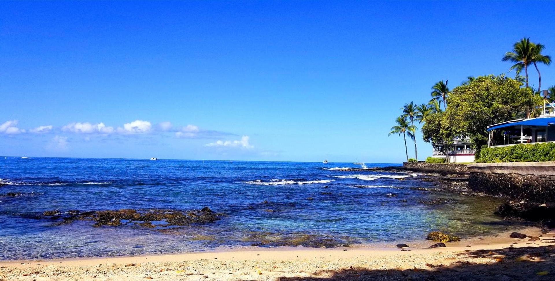 Kona Islander Inn - Prime Downtown Location with Hot Tub, Pool & Beach photo 25