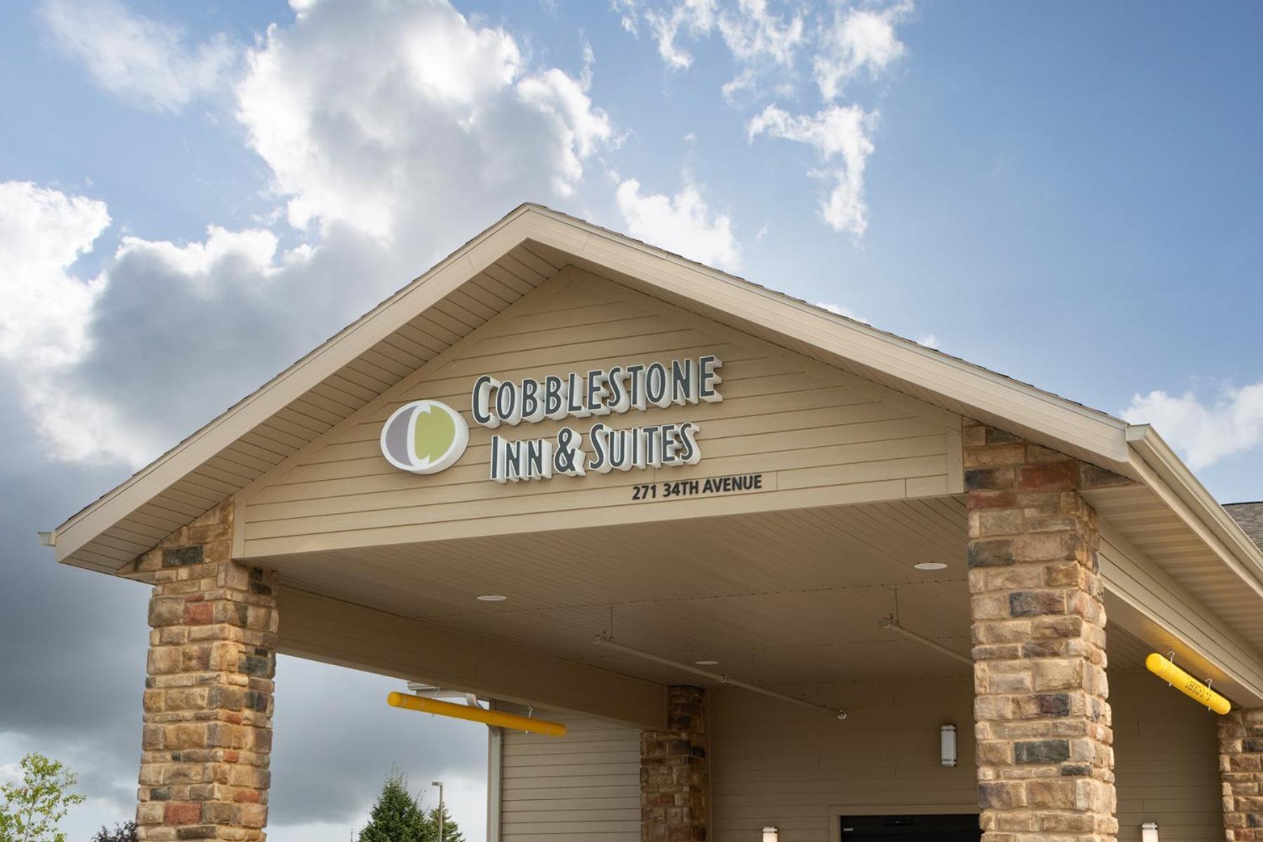 Cobblestone Hotel & Suites-Sheldon photo 3