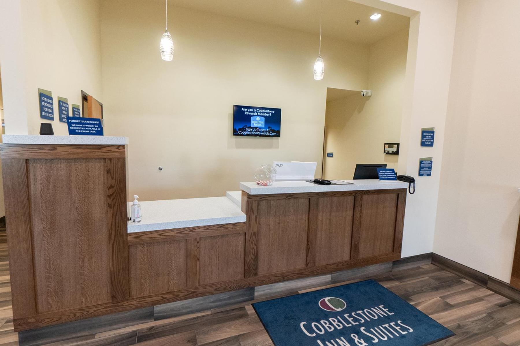 Cobblestone Hotel & Suites-Sheldon photo 4