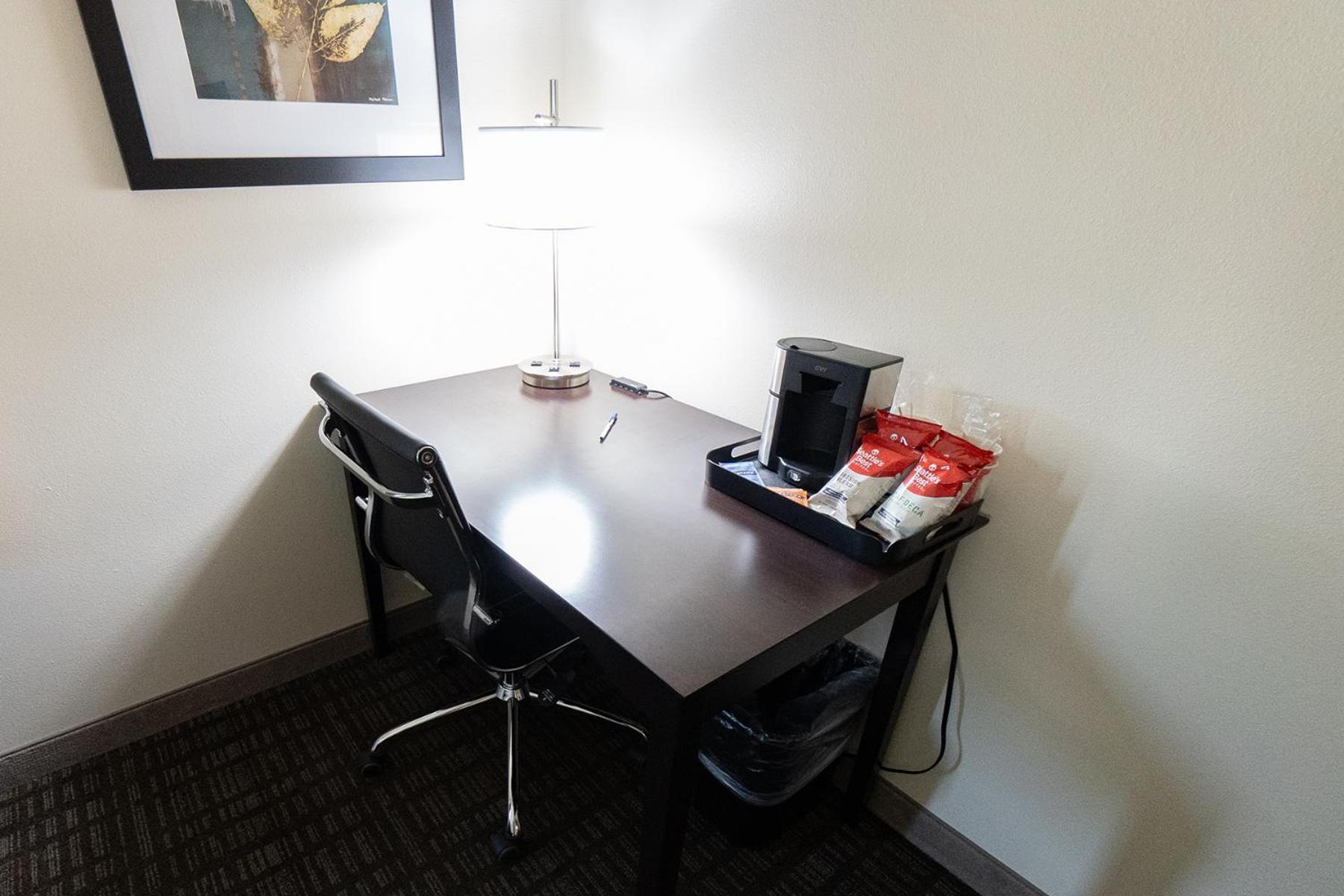 Cobblestone Hotel & Suites-Sheldon photo 18
