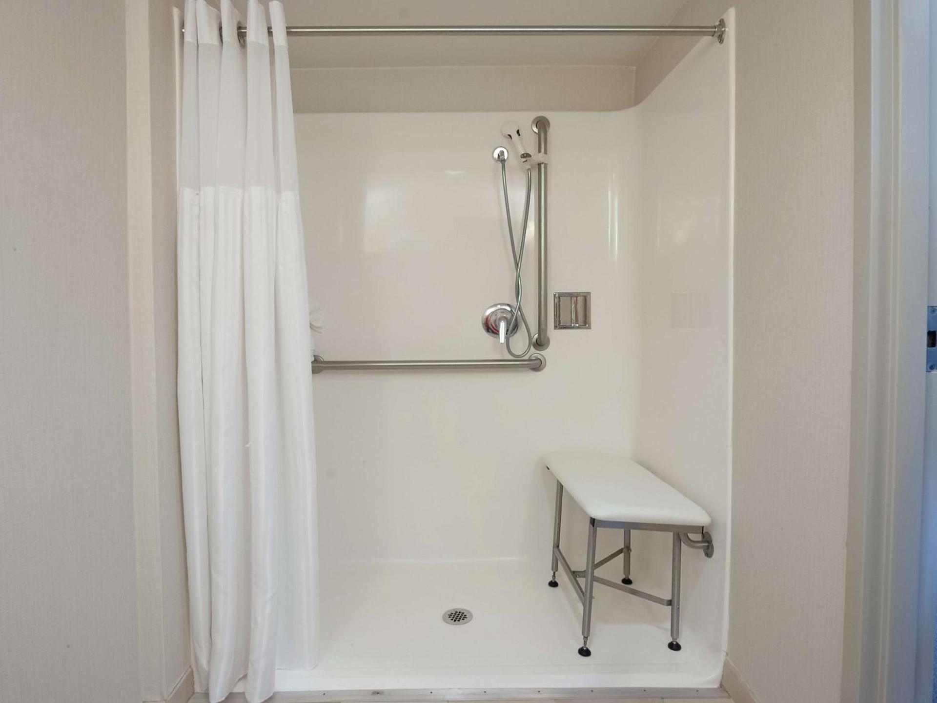 Hilton Garden Inn Atlanta Airport/Millenium Center photo 17