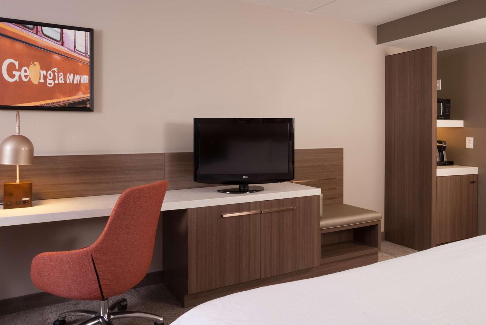 Hilton Garden Inn Atlanta Airport/Millenium Center photo 19